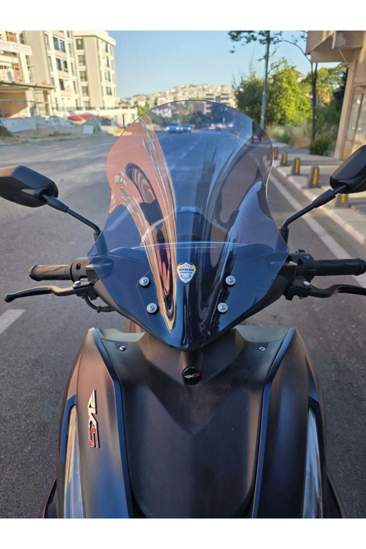 Volta Revolt RSX3 Ön Cam 2022-2026 Model 43cm Füme Renkli SPORTİF