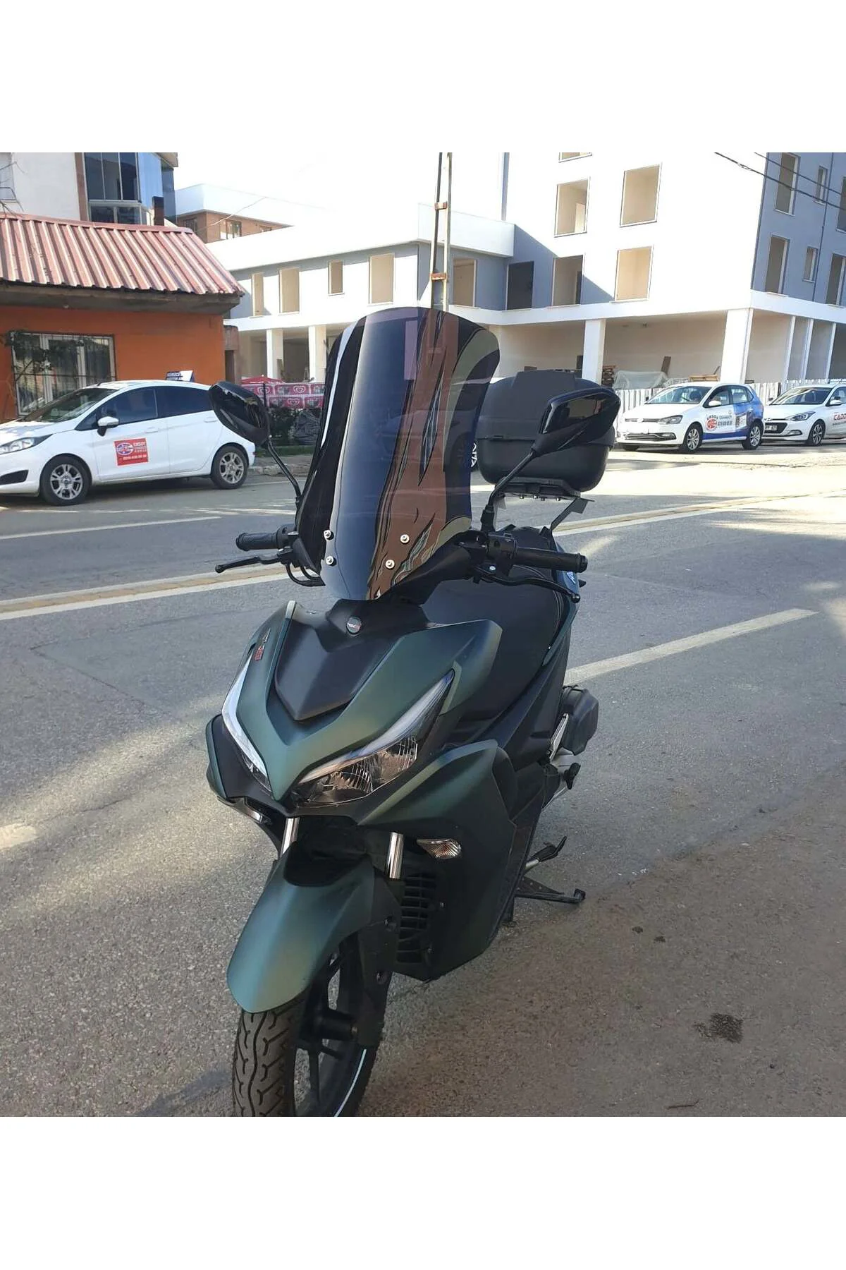 Volta Revolt RSX3 Ön Cam 2022-2026 Model 54cm Siyah Renkli