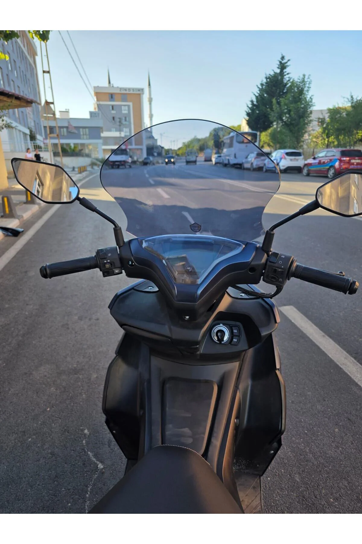 Volta Revolt RSX3 Ön Cam 2022-2026 Model 43cm Füme Renkli SPORTİF