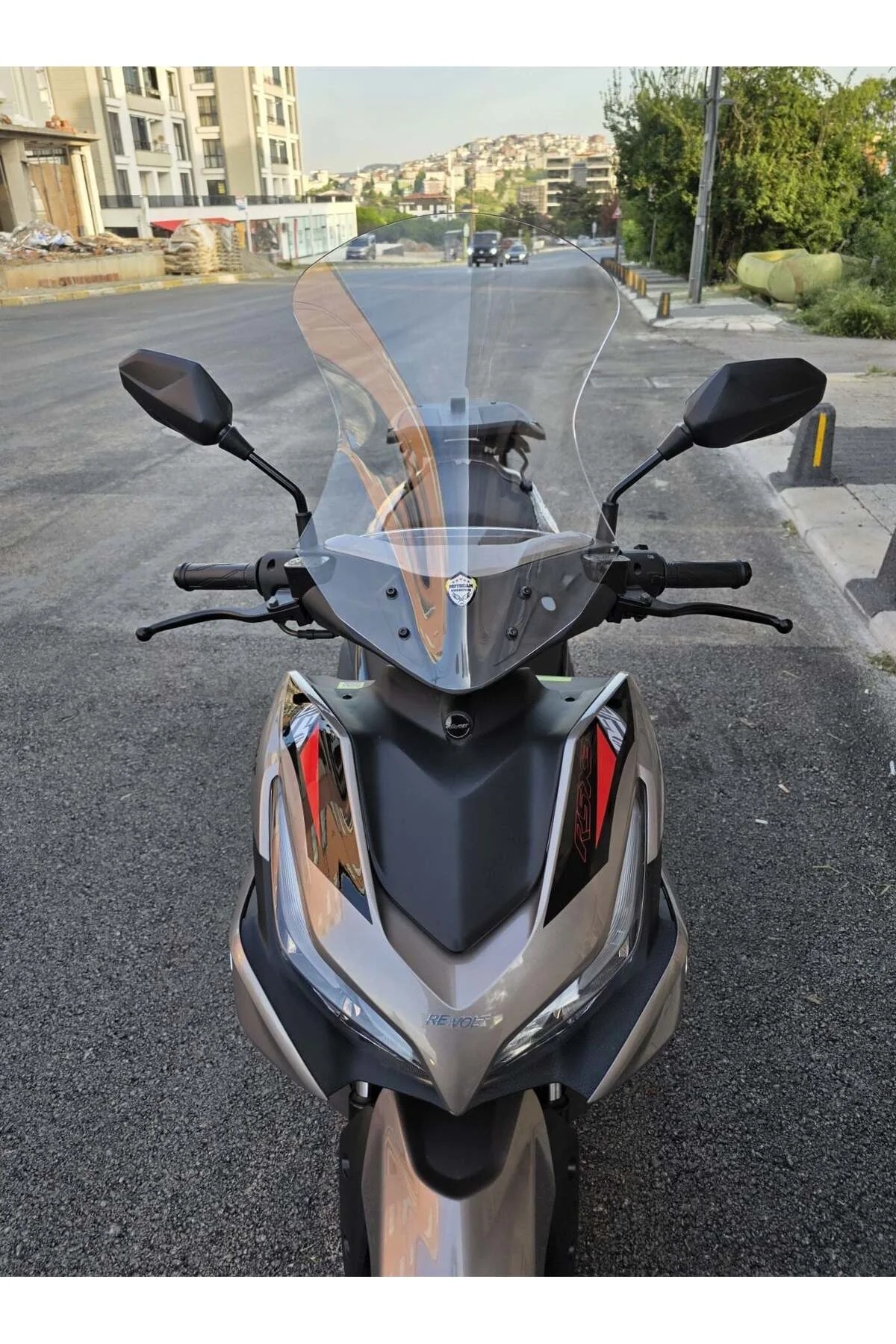Volta Revolt RSX3 Ön Cam 2022-2026 Model 54cm Şeffaf Renkli SPORT