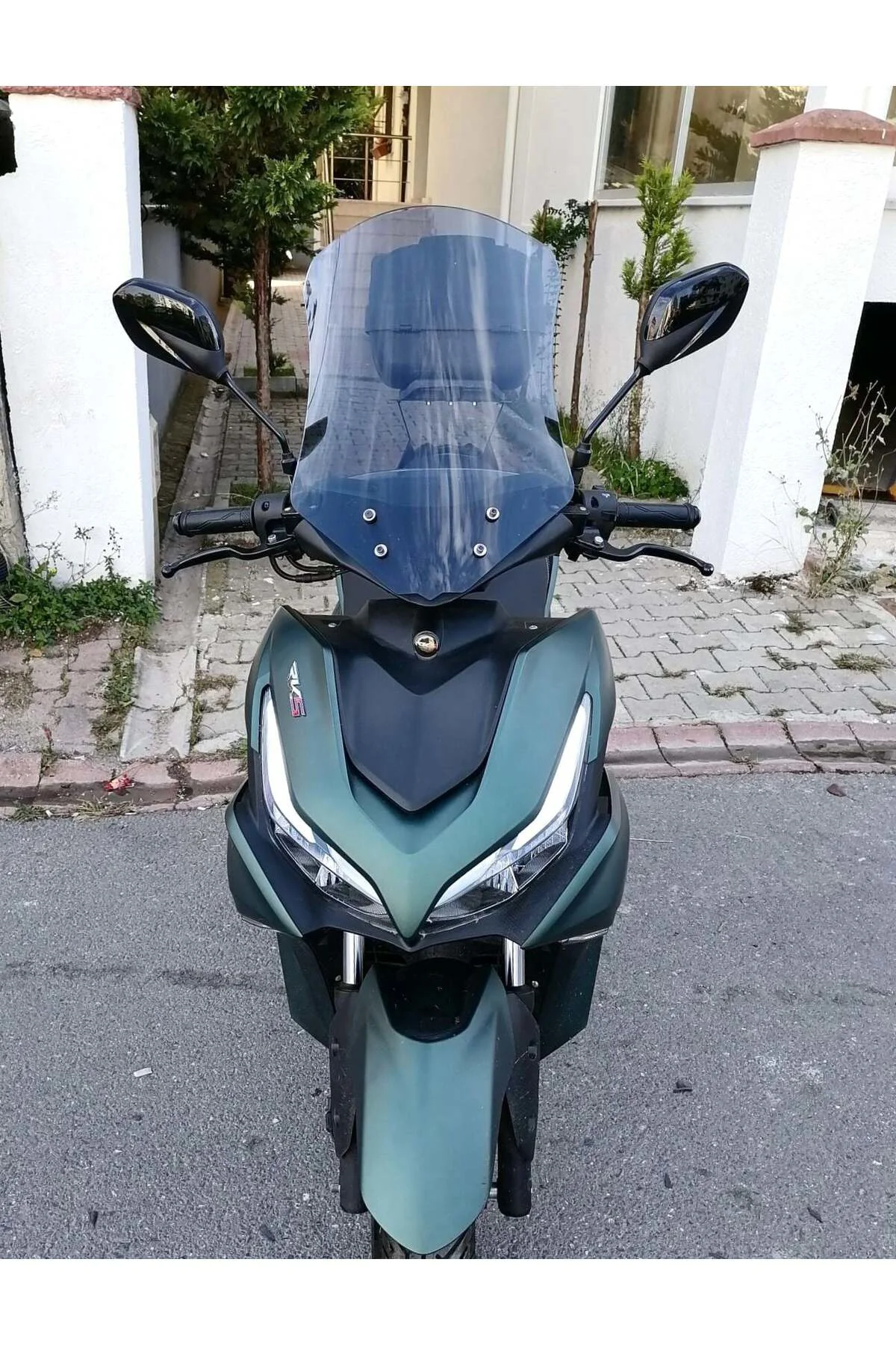 Volta Revolt RSX3 Ön Cam 2022-2026 Model 54cm Füme Renkli