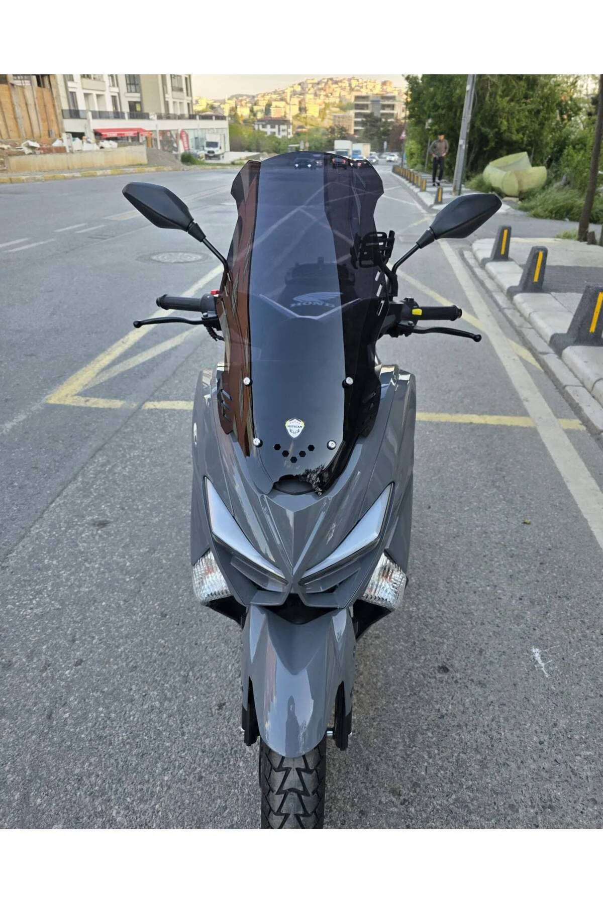 Volta Revolt RSX4 Ön Cam 2022-2026 Model 65cm Siyah Renkli 4mm OR