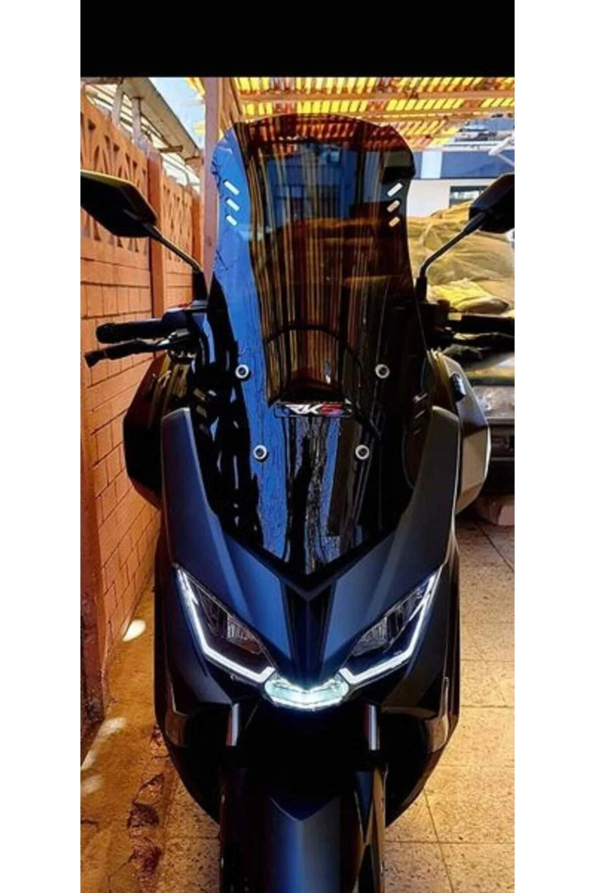 Volta Revolt RSX5 Ön Cam 2022-2026 Model 75cm Siyah Renkli 4mm