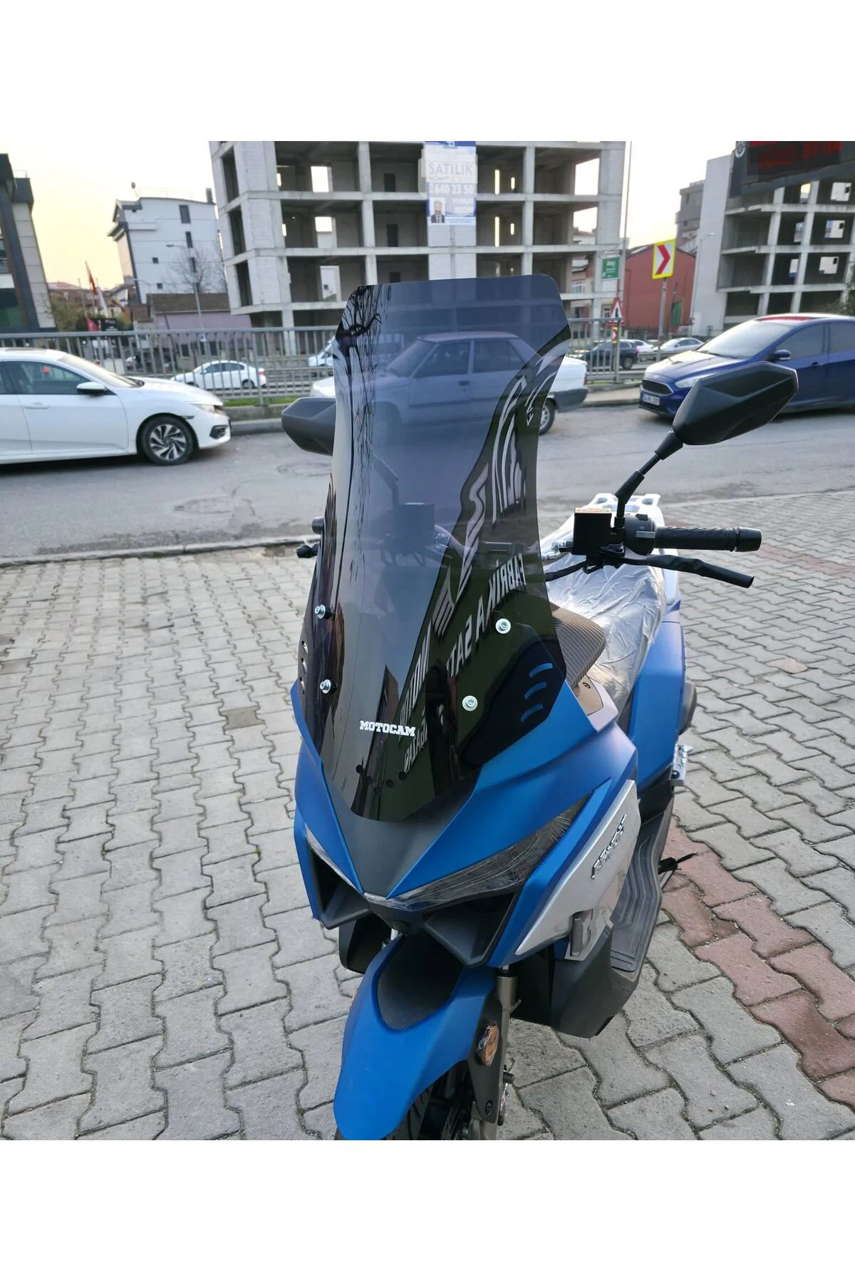 Volta Revolt RSX7 Ön Cam 2022-2026 Model 65cm Siyah Renkli 4mm