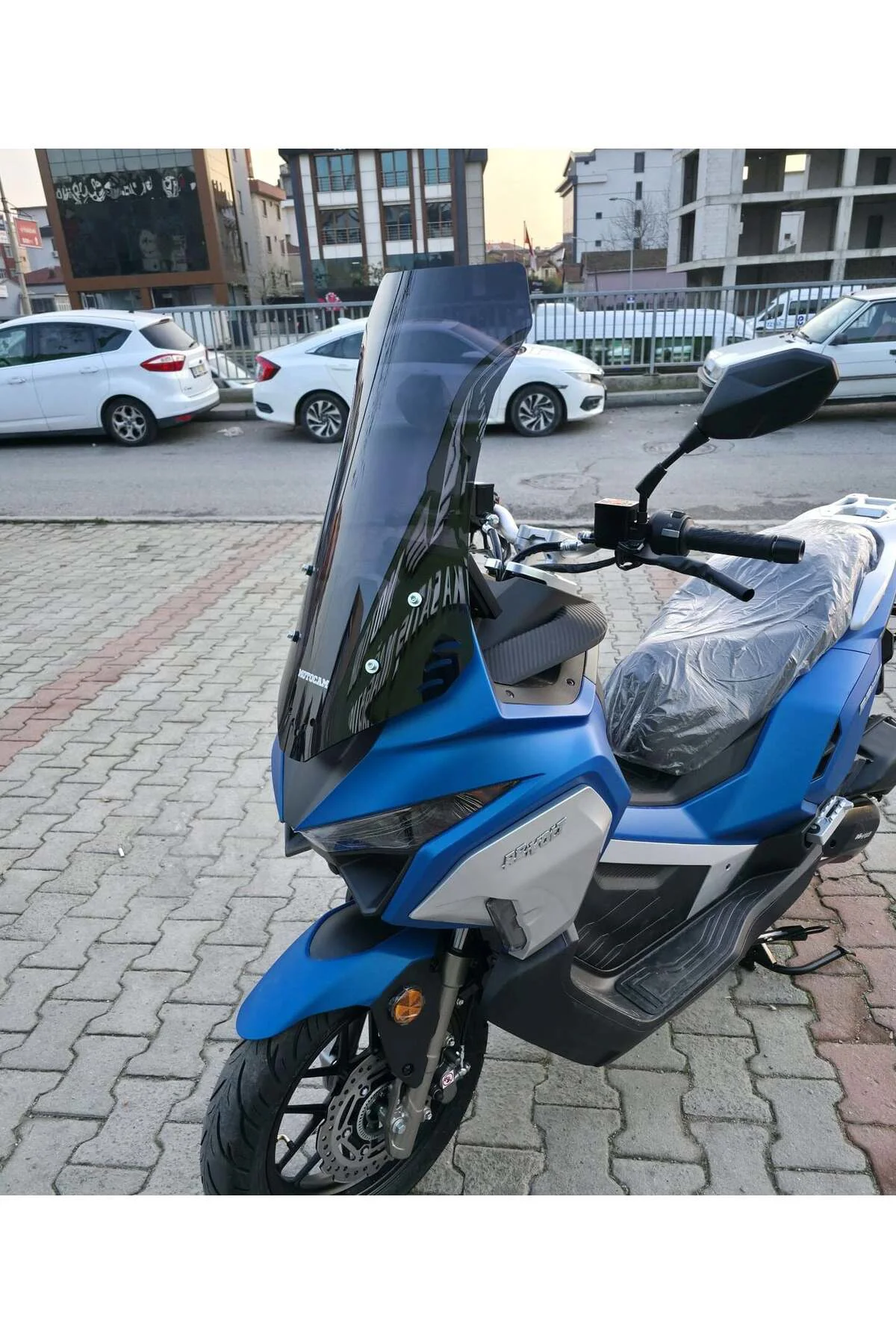 Volta Revolt RSX7 Ön Cam 2022-2026 Model 65cm Siyah Renkli 4mm