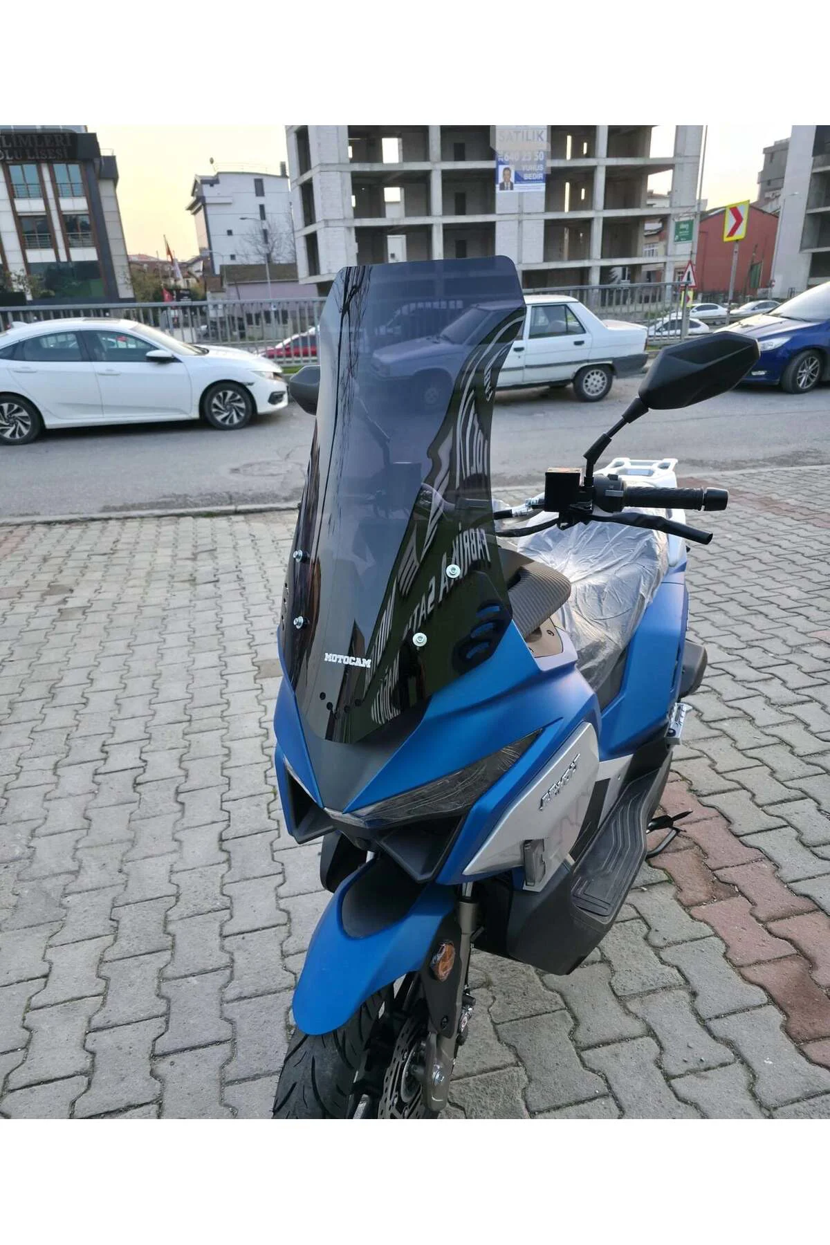Volta Revolt RSX7 Ön Cam 2022-2026 Model 75cm Siyah Renkli 4mm