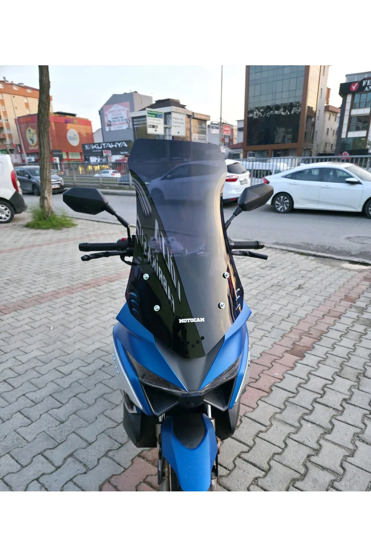 Volta Revolt RSX7 Ön Cam 2022-2026 Model 65cm Siyah Renkli 4mm