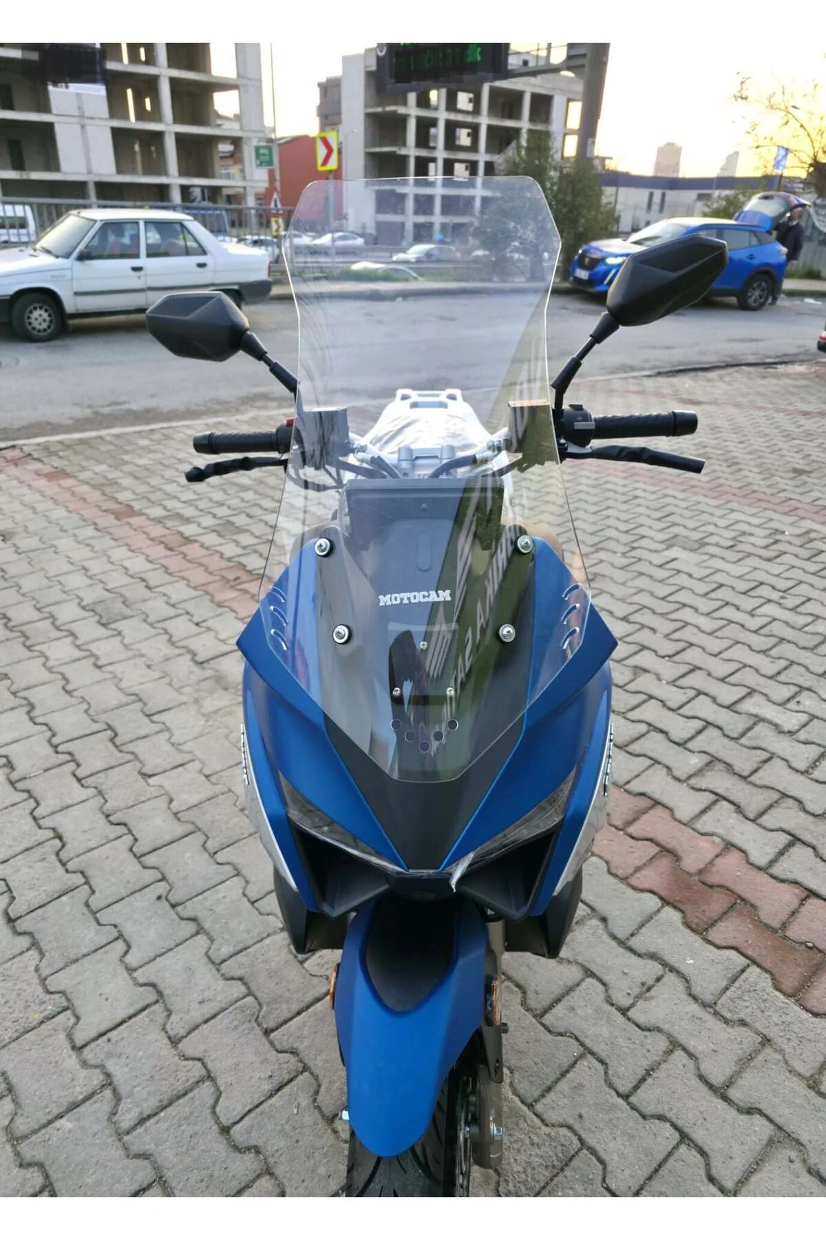 Volta Revolt RSX7 Ön Cam 2022-2026 Model 65cm Şeffaf Renkli 4mm