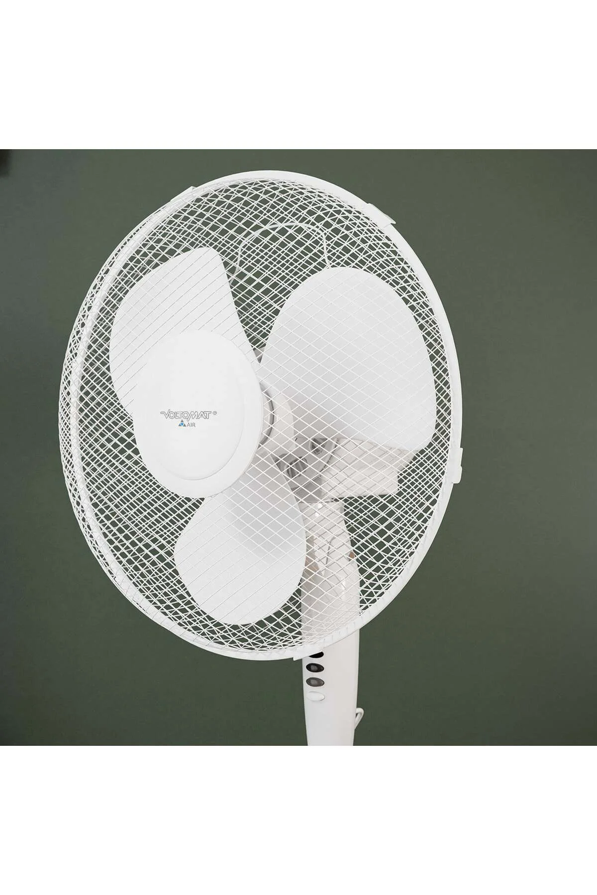 Voltomat Ayaklı Vantilatör 50W Beyaz Voltomat Ayaklı Vantilatör 50W Beyaz