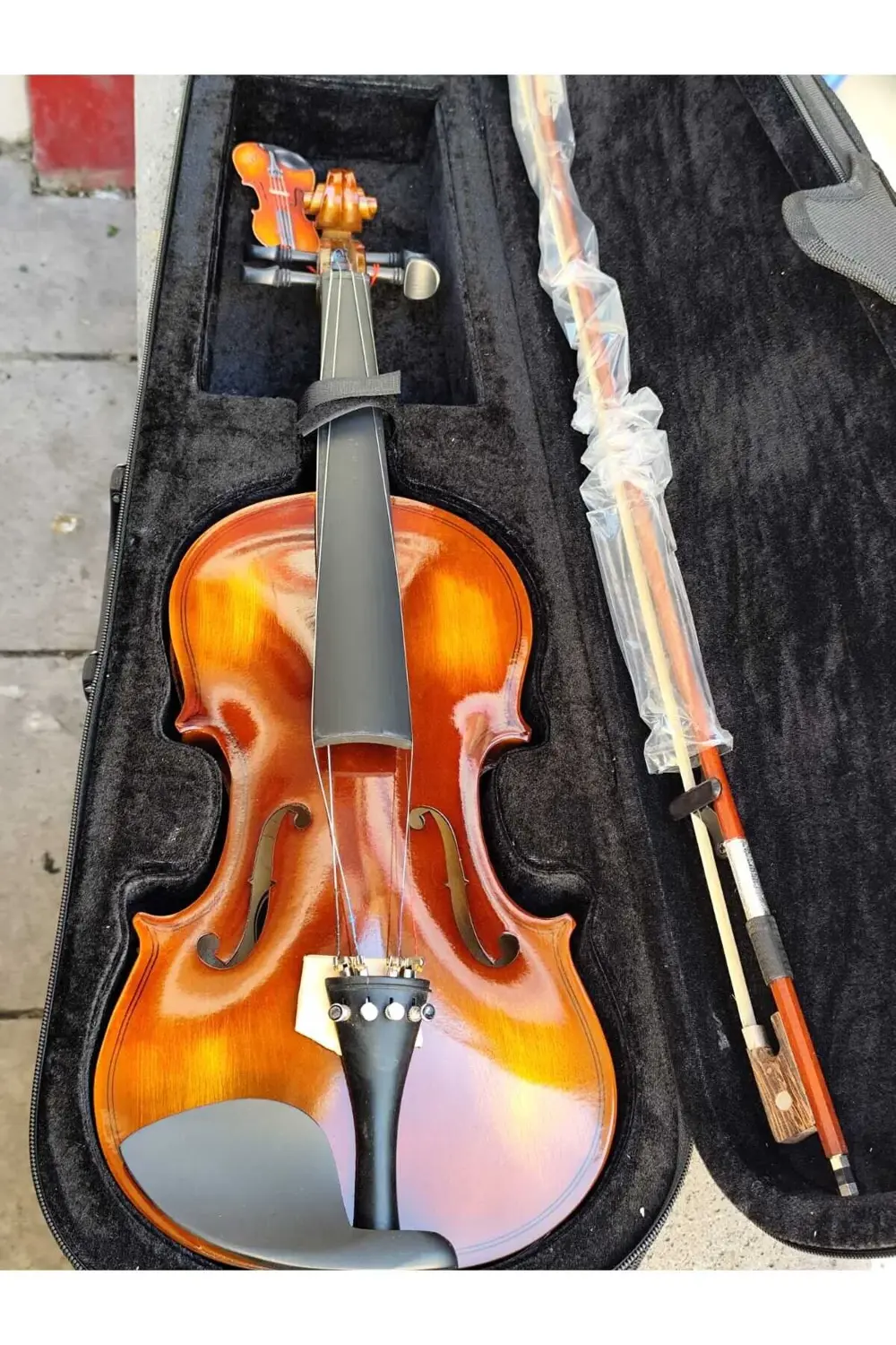 VR44120 - 4/4 Cilalı Keman Full Set (Metod Kitabı, Yastık,Reçine,