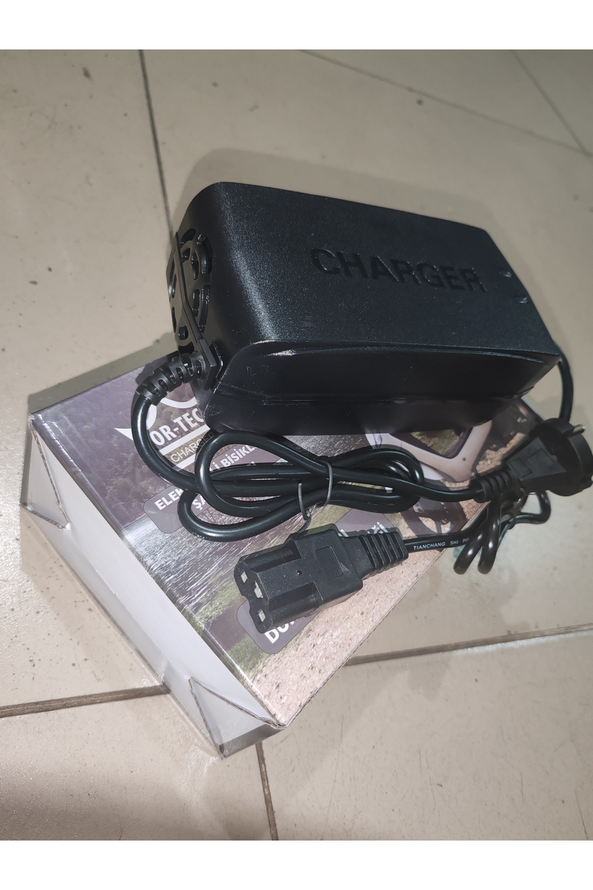 Volta Vsm Şarj Aleti Cihazi 48V 14Ah 4 Akülü Tüm Modelere Uyum Sağlar O