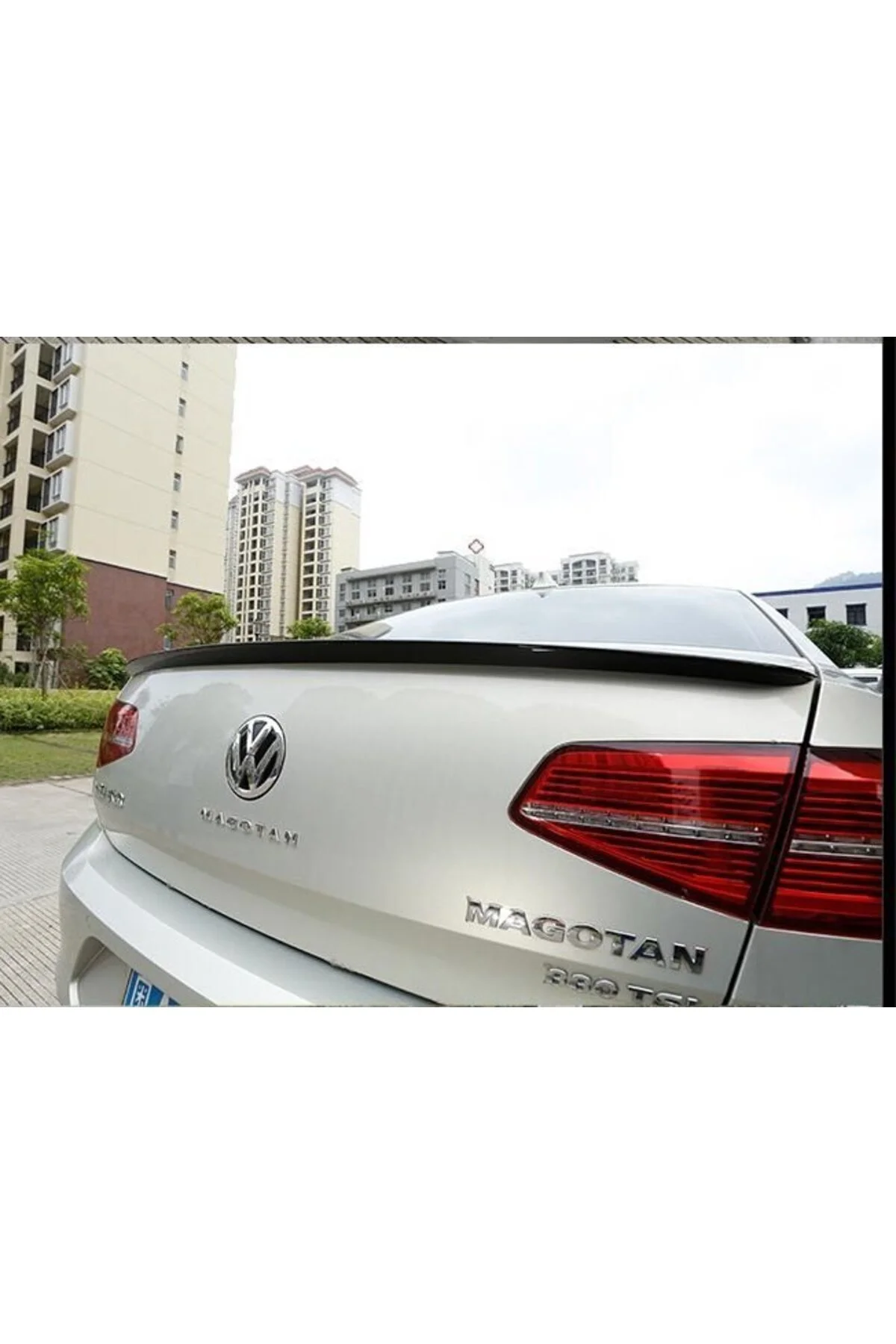 Vw Passat b8 bagaj üstü spoiler 2015+ siyah boyalı Vw Passat b8 bagaj üstü spoiler 2015+ siyah boyalı