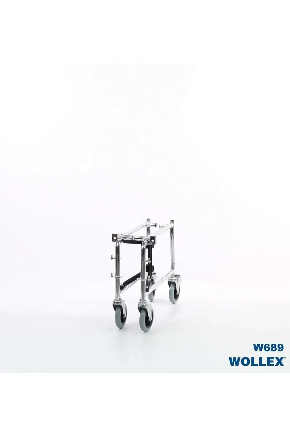 W689 Klozetli Tekerlekli Banyo Sandalyesi