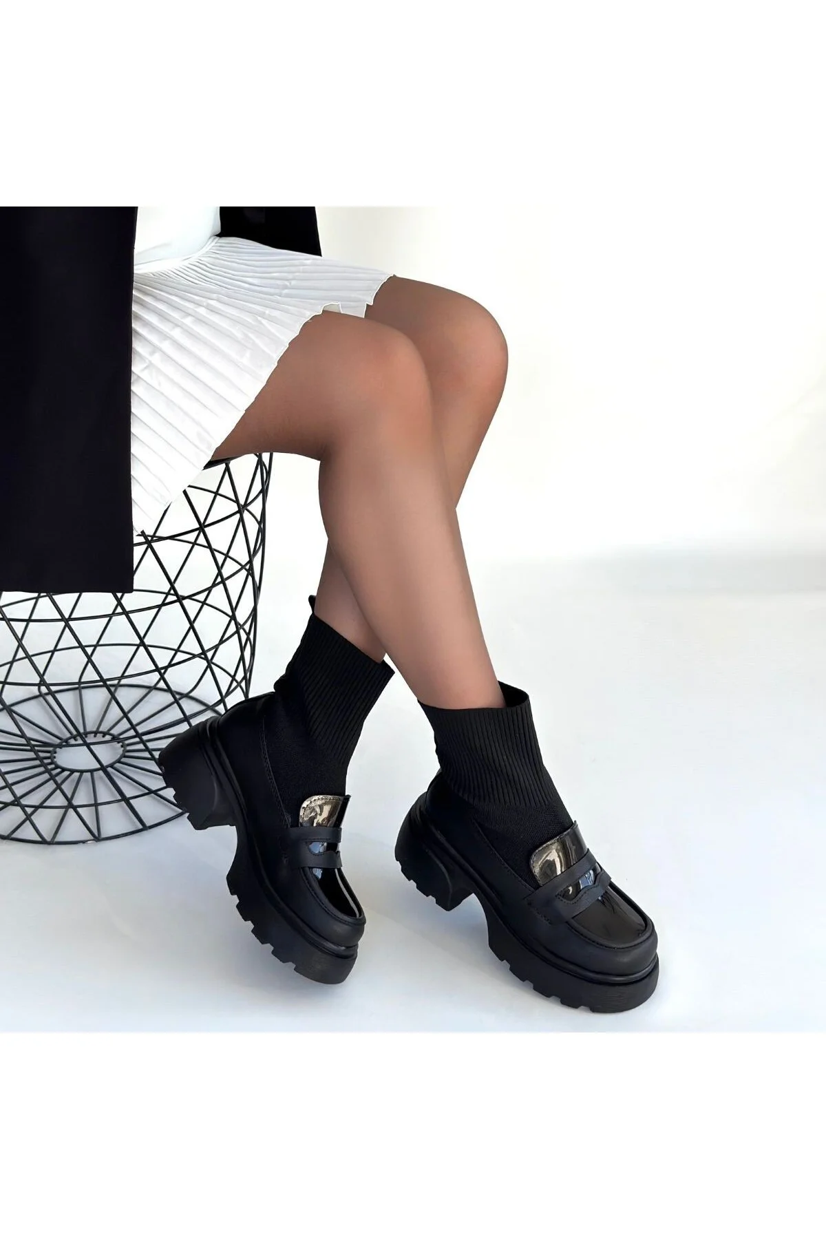 Wanye Siyah Cilt Cilt Streçli Bot - Lisinya