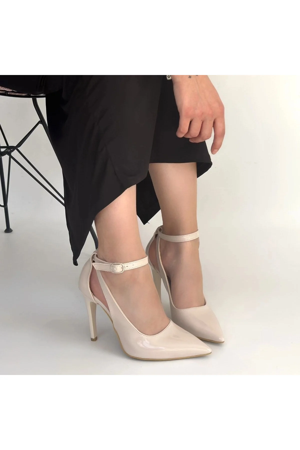 Wenni Bej Rugan Stiletto Ayakkabı Wenni Bej Rugan Stiletto Ayakkabı