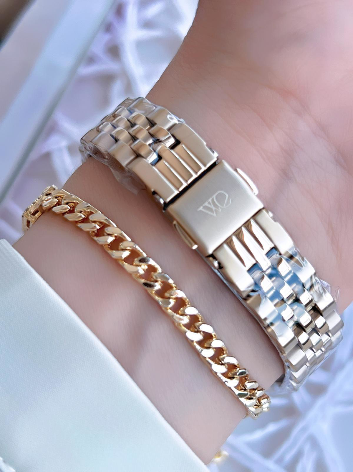 Wesse Elite Çelik Kordon Kararmaz Renk Atmaz Bayan Kol Saati 30Mt Wesse Elite Çelik Kordon Kararmaz Renk Atmaz Bayan Kol Saati 30Mt