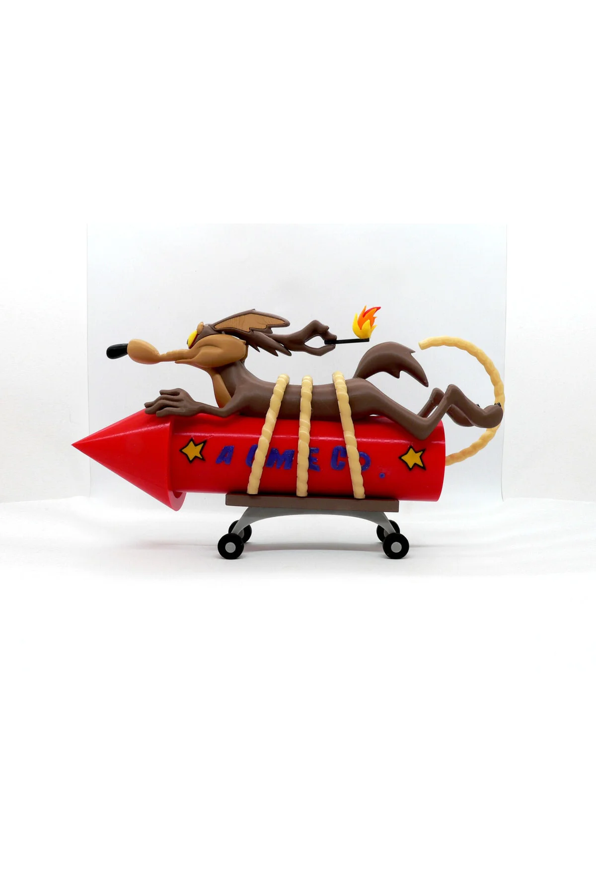 Wile E. Coyote Looney Tunes Çizgi Karakter Figür 15 Cm