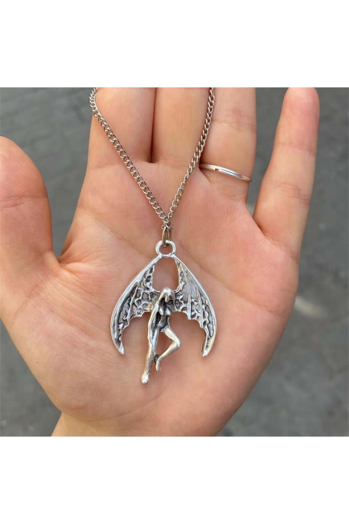 Winged Fairy Girl Kolye