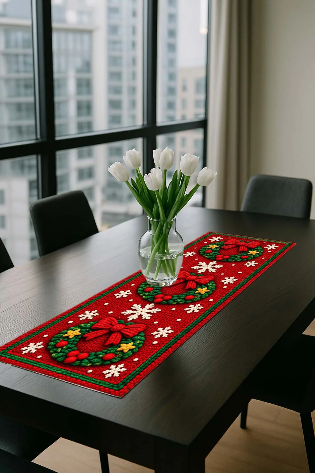Winter Garland Yılbaşı Runner Soft Kadife Lazer Kesim Kırmızı Yeşil Çelenk ve Kar Tanesi Desenli