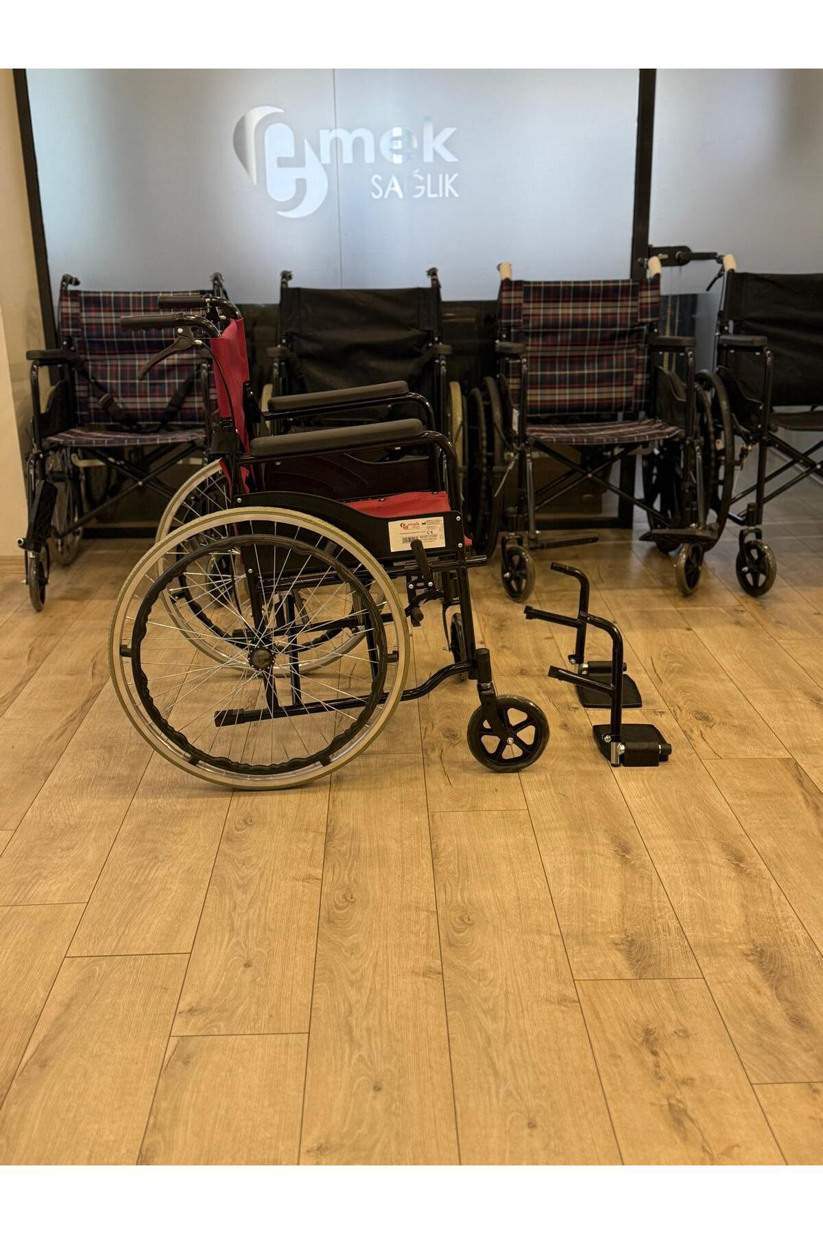 Wipperman Marka Manuel Tekerlekli Sandalye Ekonomik