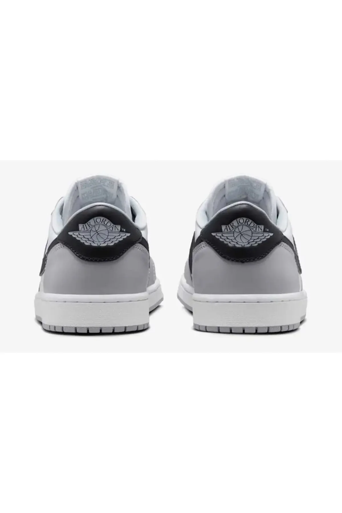 Wolf Grey and White CZ0790-110