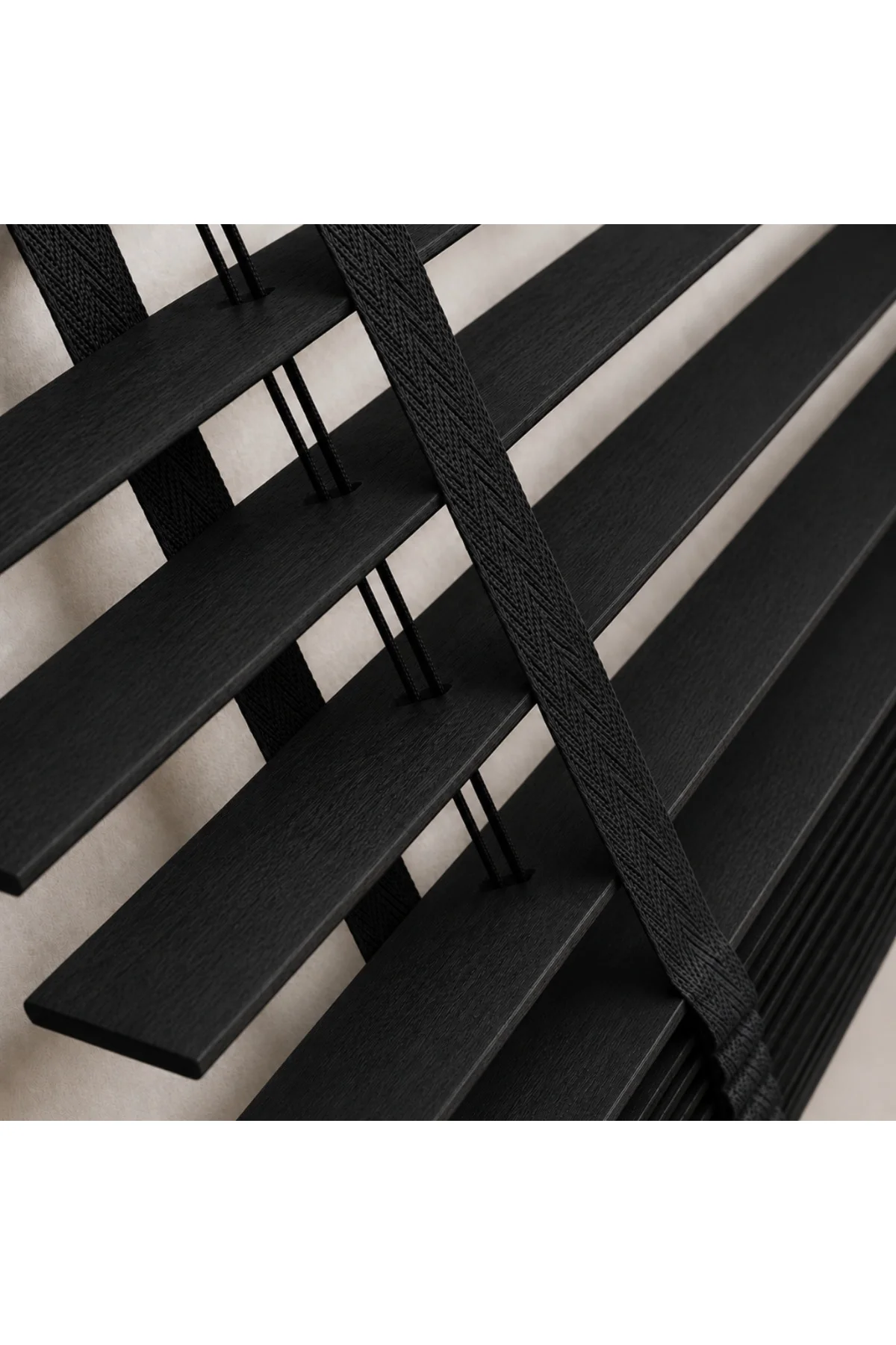 Wooden Blinds %100 Doğal Ahşap Jaluzi Perde 50mm,Alüminyum Kasalı Yüksek Kaliteli - Siyah Kurdelalı JX/003PW