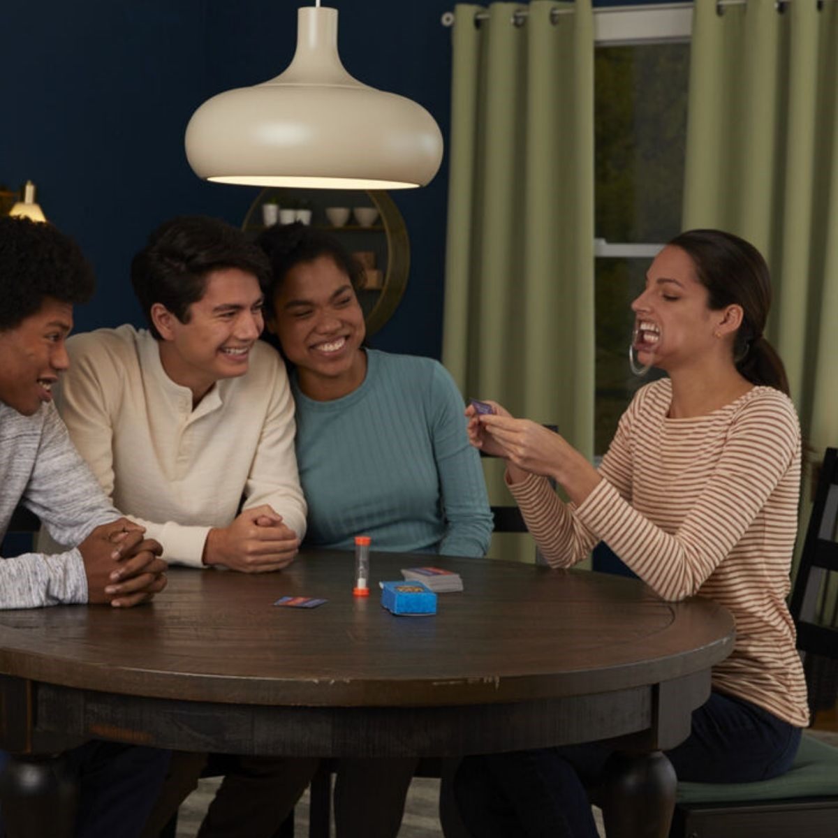 Woody Sofia Konuş Bakalım Oyunu Söyle Bakalım Oyunu Bol Kahkahalı