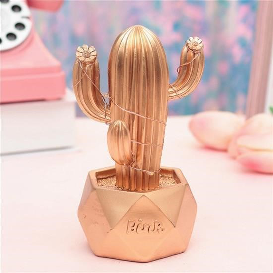 Woody Sofia Led Işıklı Sevimli Kaktüs Dekoratif Masa Lambası Mini Woody Sofia Led Işıklı Sevimli Kaktüs Dekoratif Masa Lambası Mini