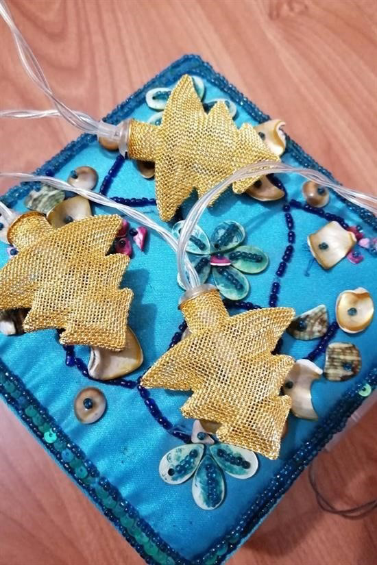 Woody Sofia Metal Örgülü Çam Ağacı Şeklinde Günışığı Şerit Led Iş Woody Sofia Metal Örgülü Çam Ağacı Şeklinde Günışığı Şerit Led Iş