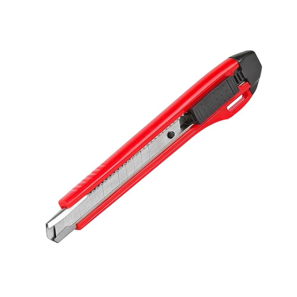 WORKPRO WP212006 9MM Cep Askılı Maket Bıçağı WORKPRO WP212006 9MM Cep Askılı Maket Bıçağı
