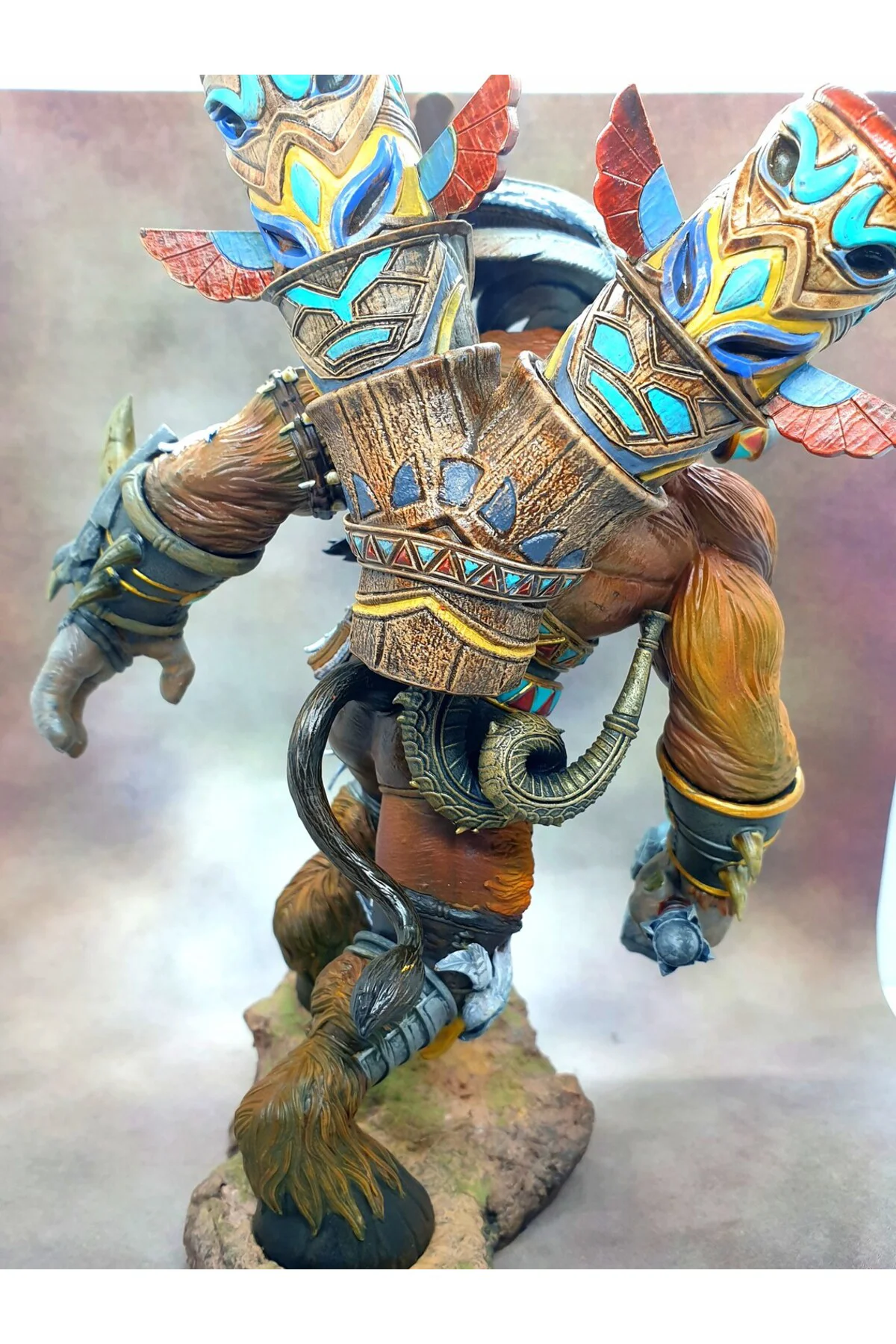 World Of Warcraft Baine Bloodhoof Figür WOW Baine Kanlı Toynak Obje Baine Warcraft 25CM Büyük Boy