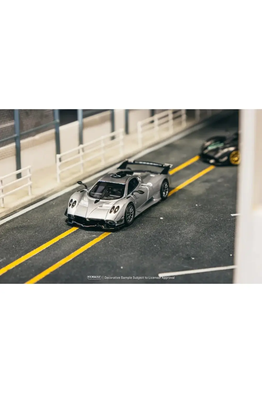 WorNessiWorld 1/64 Pagani Huayra R Satin Silver