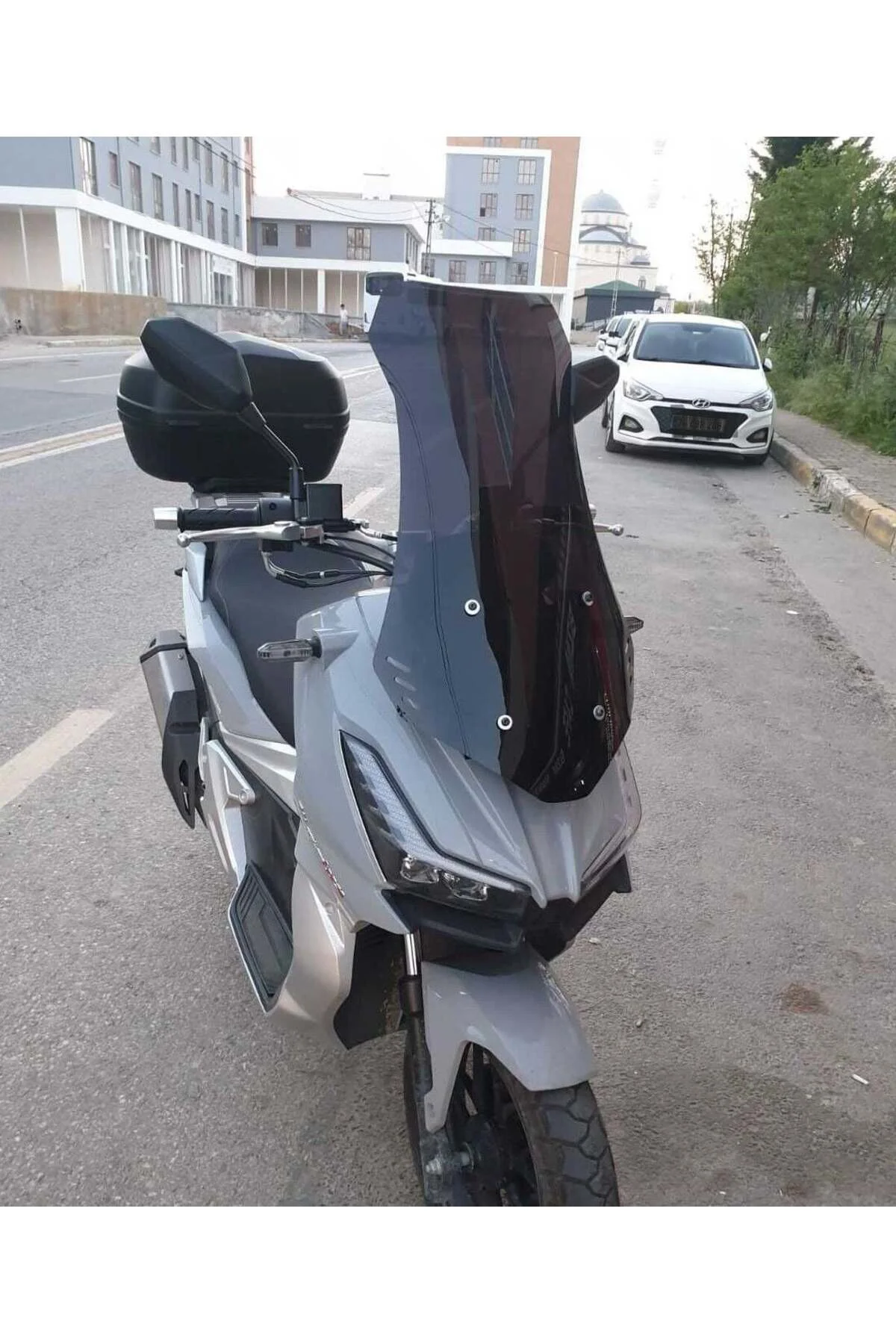 Wow 150 Ön Cam 2023-2026 Model 75cm Siyah Renkli 4mm UZUN