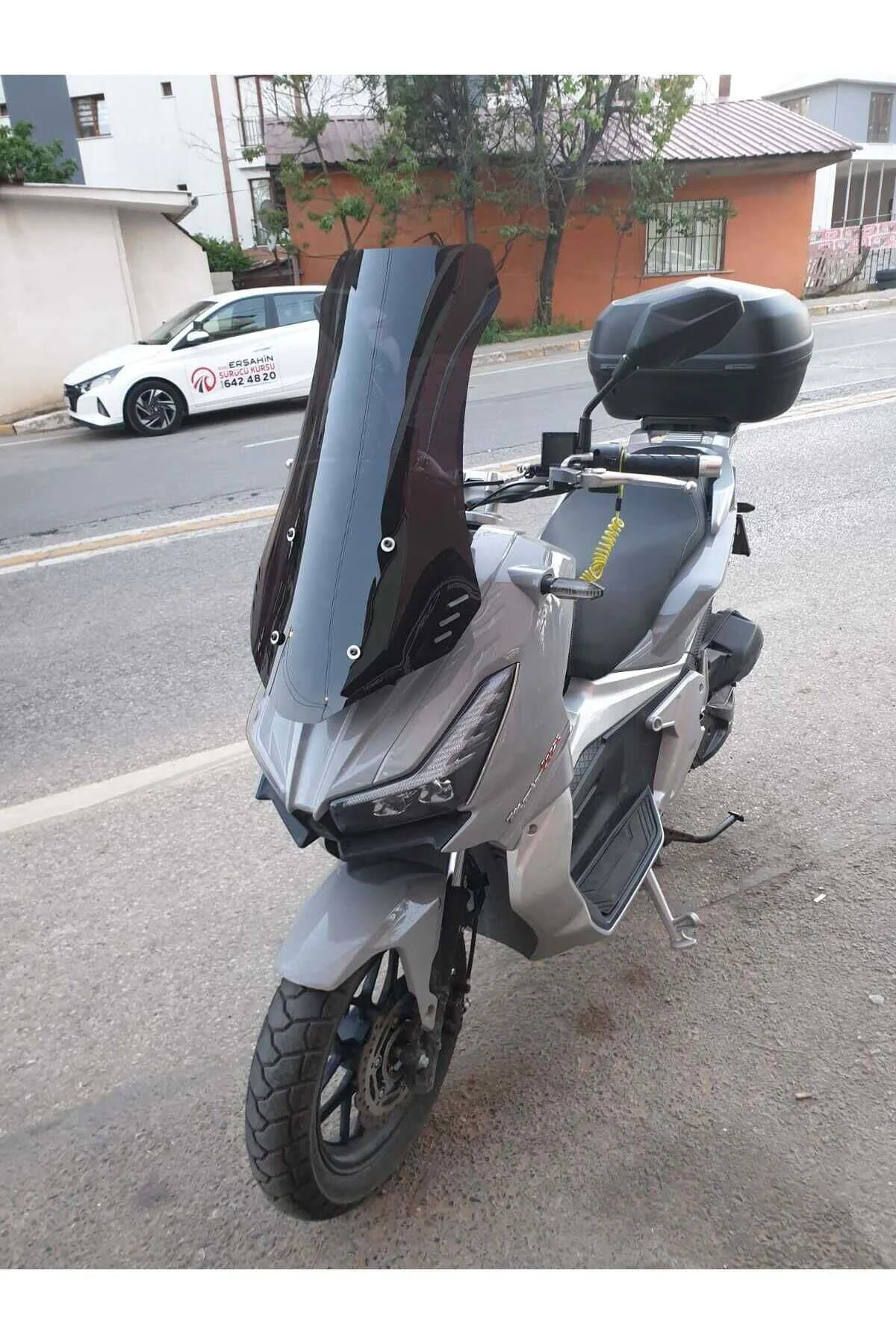 Wow 150 Ön Cam 2023-2026 Model 75cm Siyah Renkli 4mm UZUN