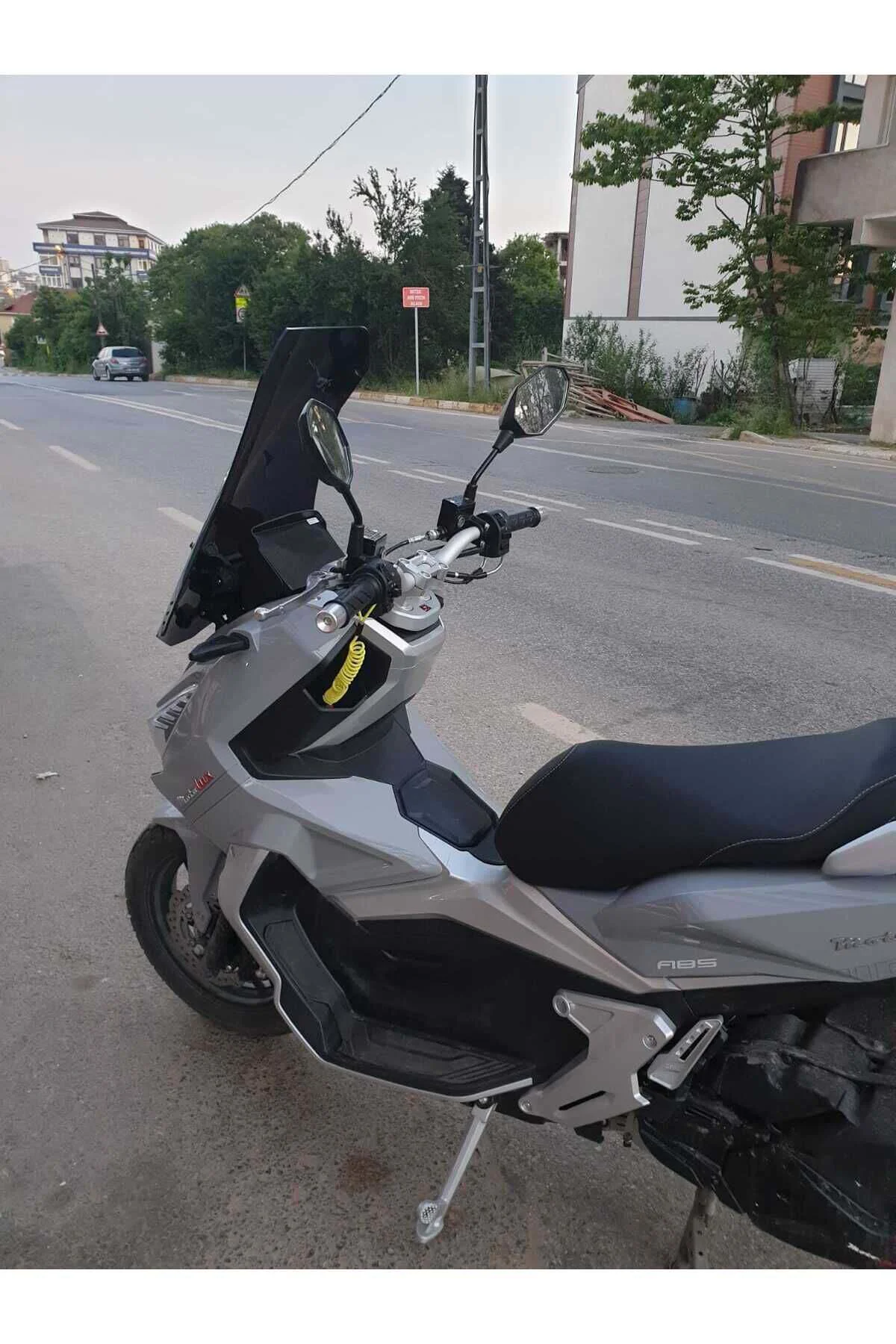 Wow 150 Ön Cam 2023-2026 Model 75cm Siyah Renkli 4mm UZUN