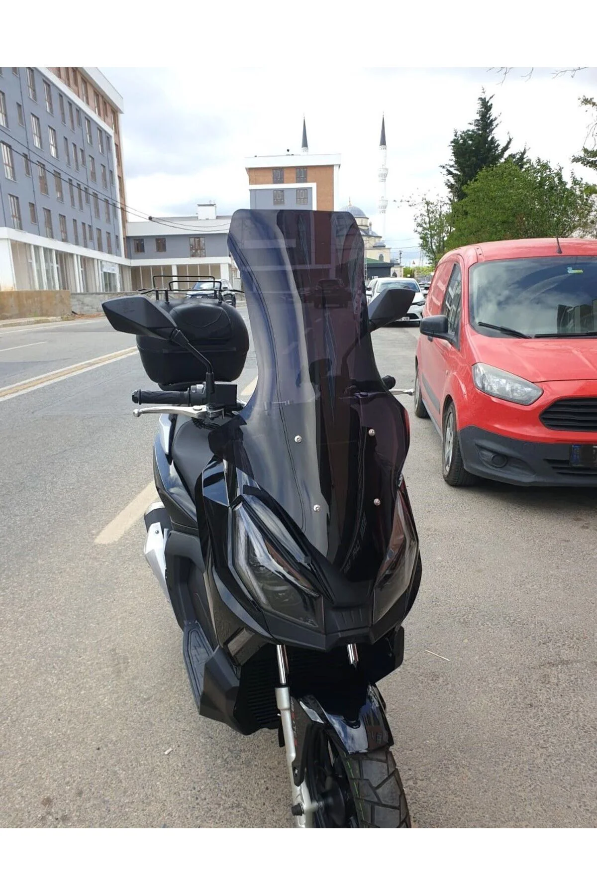 Wow 150 Ön Cam 2023-2026 Model 78cm Siyah Renkli 4mm UZUN