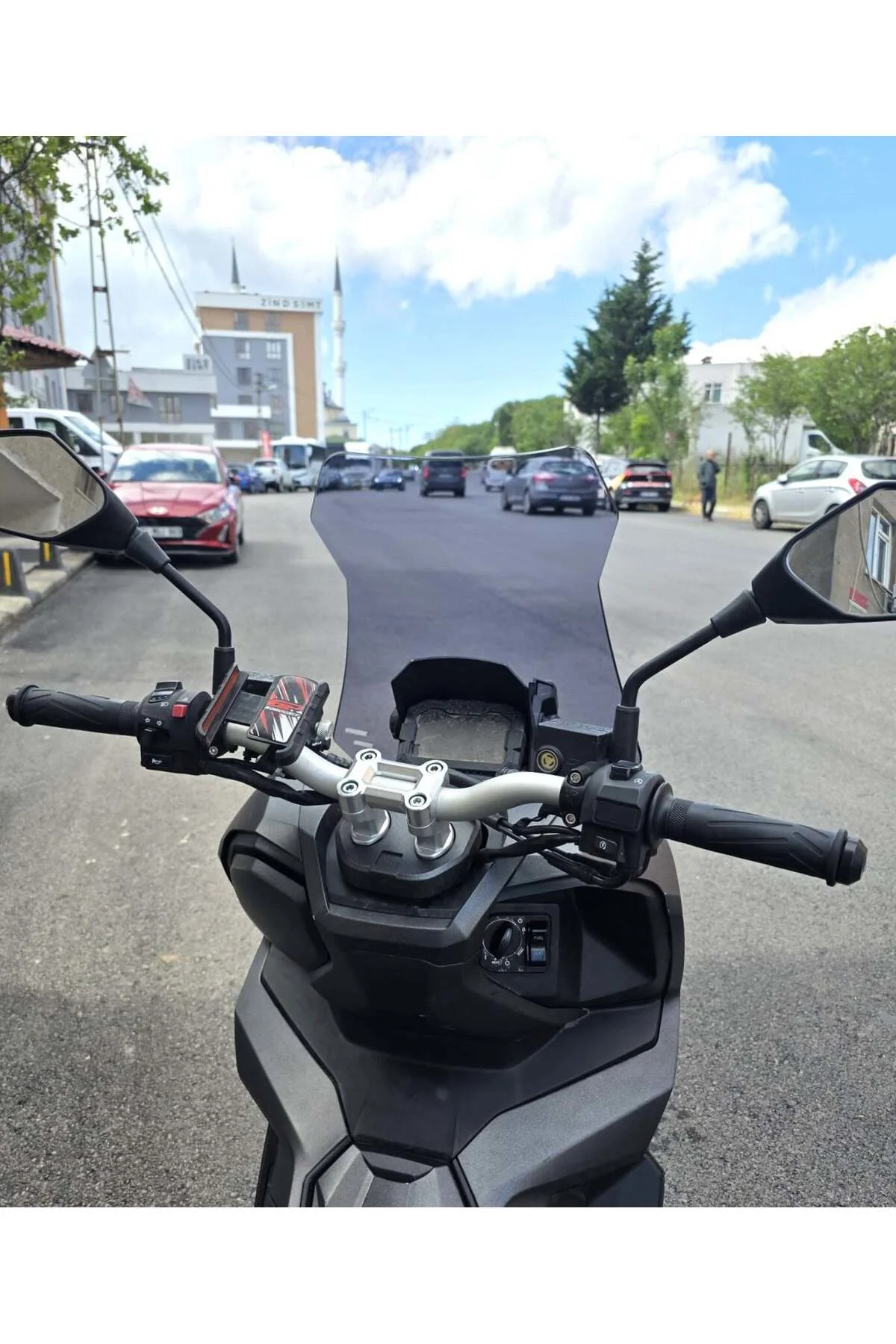 Wow 150 Ön Cam 2023-2026 Model 55cm Füme Renkli 4mm KISA