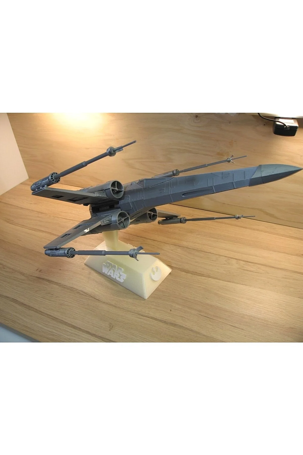X Wing T65 Uzay Gemisi Star Wars (DEV BOY)