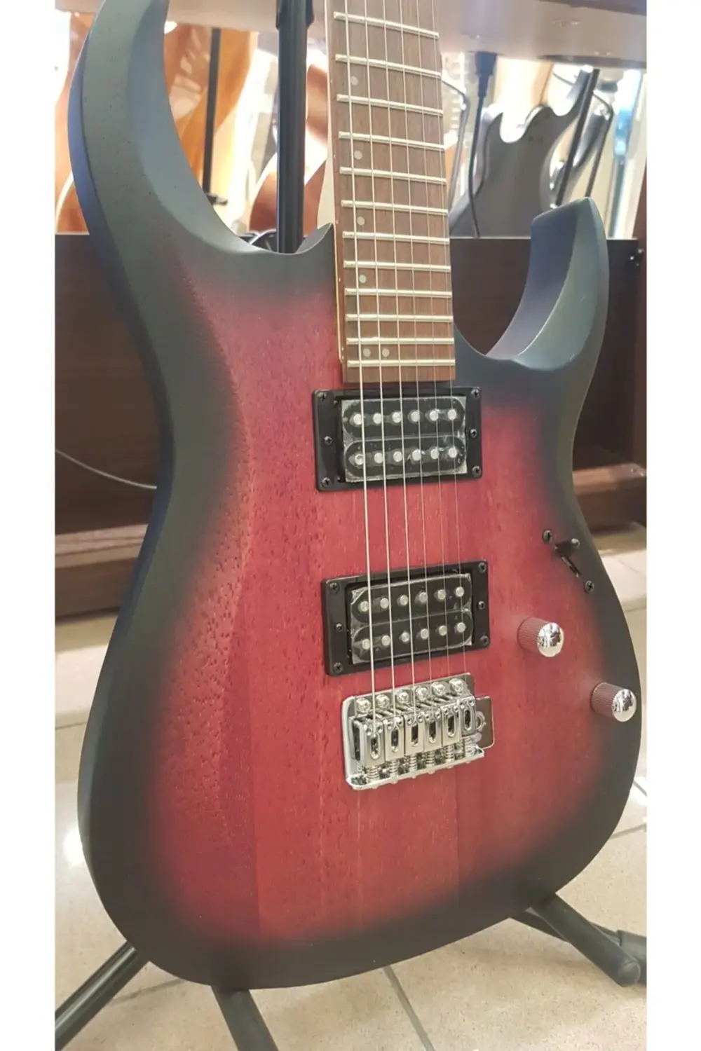 X100 Opbb Hh Elektro Gitar Kılıf+pena+jak Kablo+askı