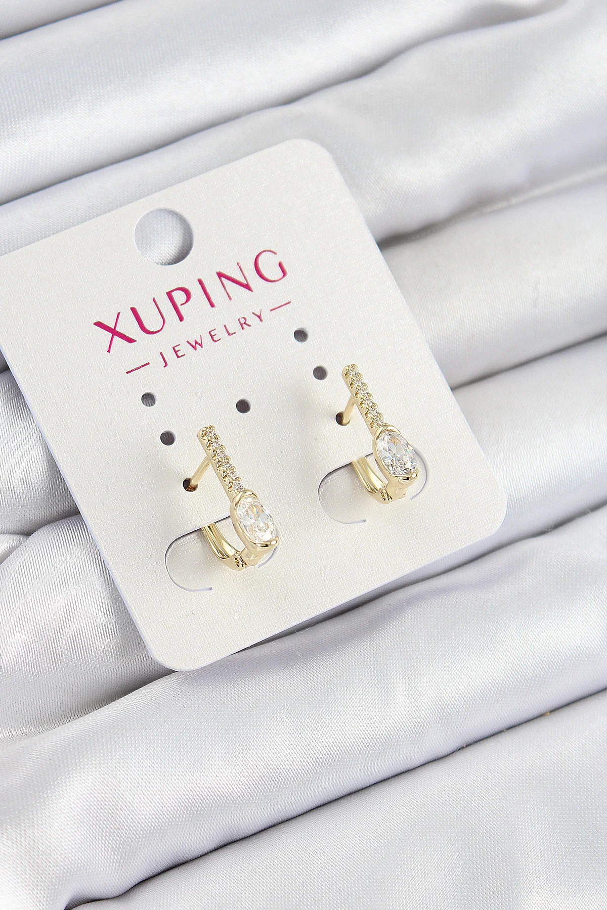 Xuping Zirkon Taşlı I Model Gold Renk Kadın Küpe -1492 Fiyatı, Yorumları ve Özellikleri
