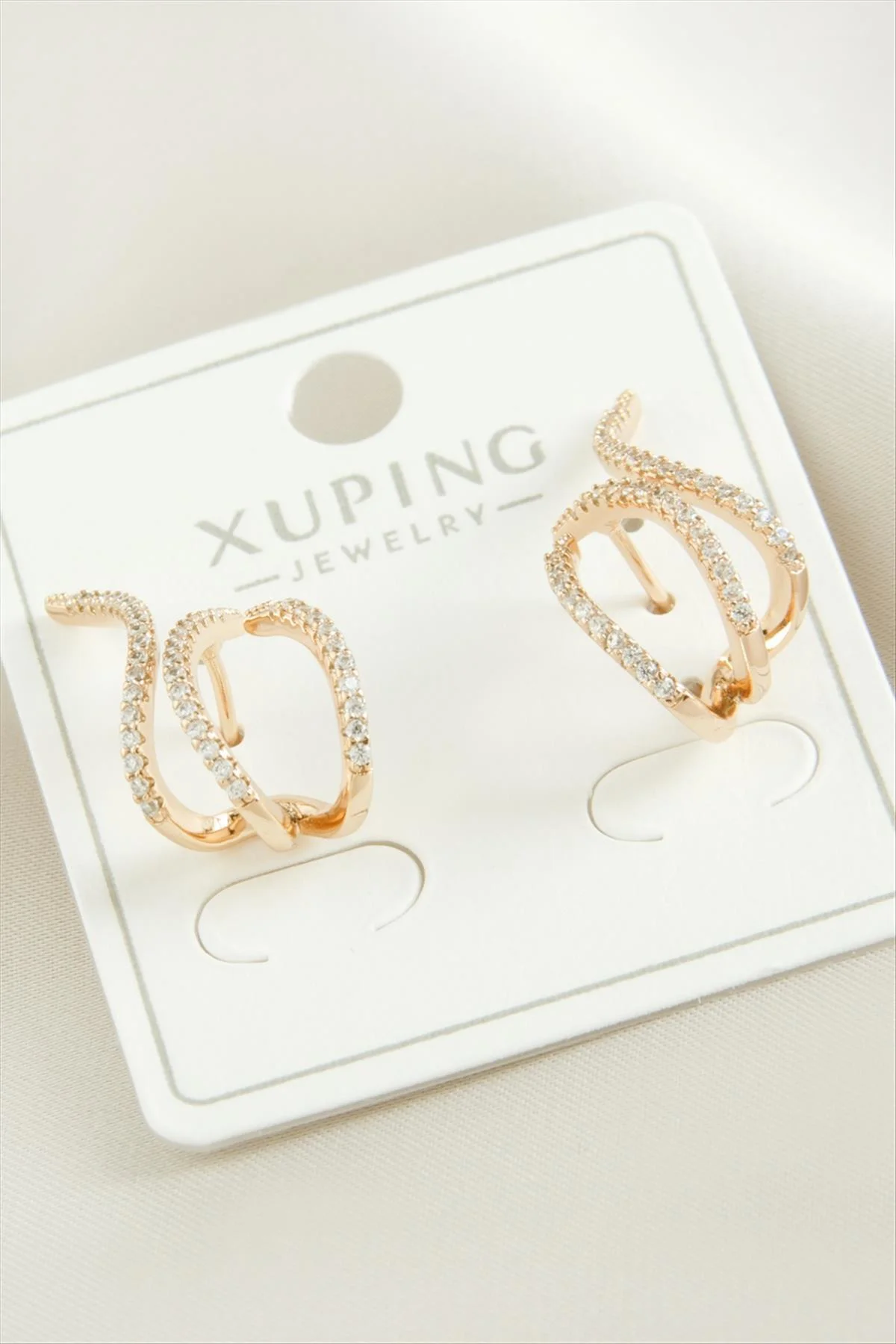 Xuping Zirkon Taşlı Lüks Çelik Küpe