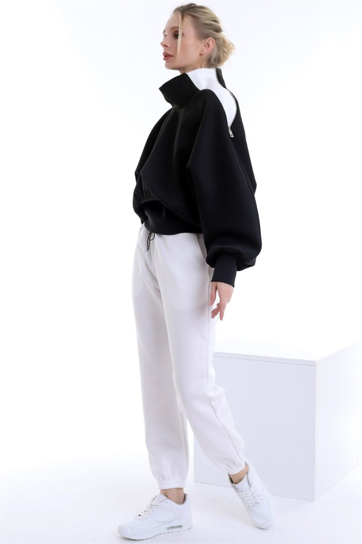 Dreamlike Yaka Ve Omzu Fermuarlı Uzun Kollu Yarasa Kol Sweat Cepli Pantolon