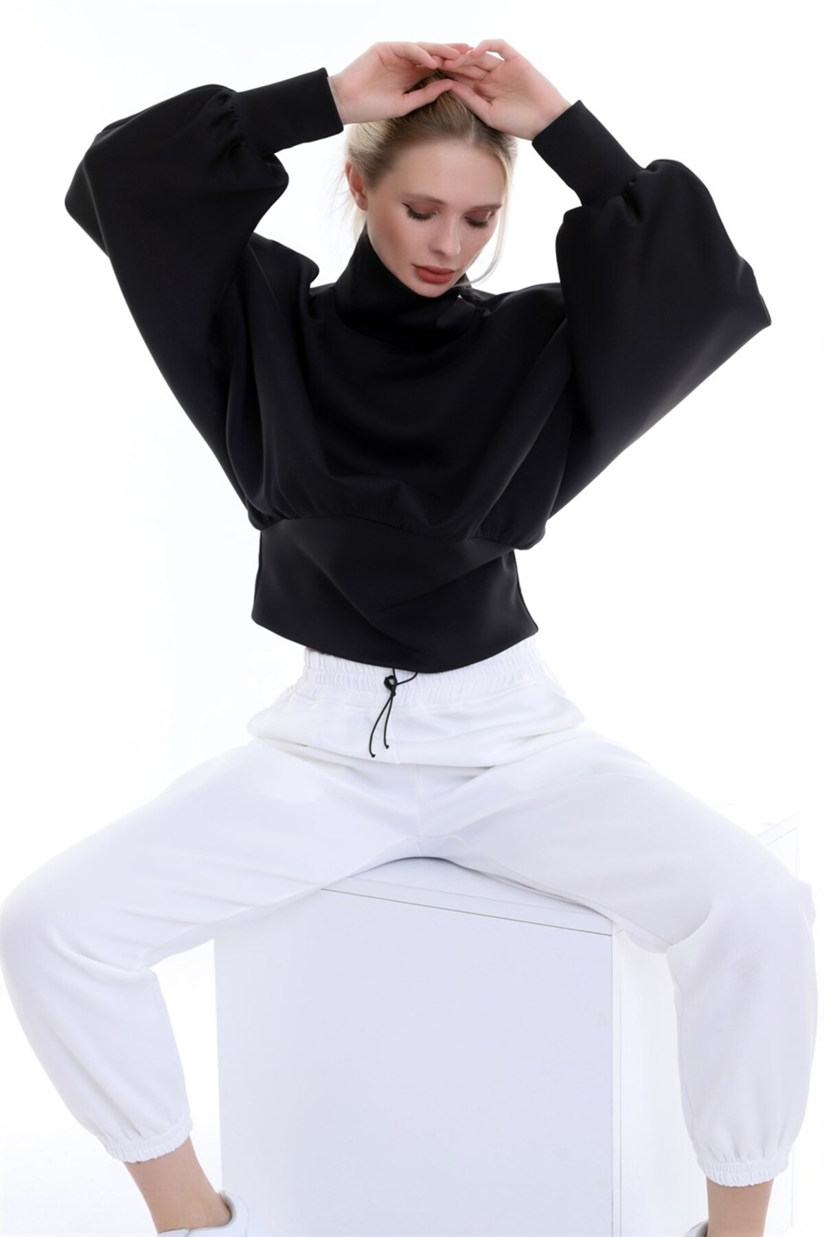 Dreamlike Yaka Ve Omzu Fermuarlı Uzun Kollu Yarasa Kol Sweat Cepli Pantolon