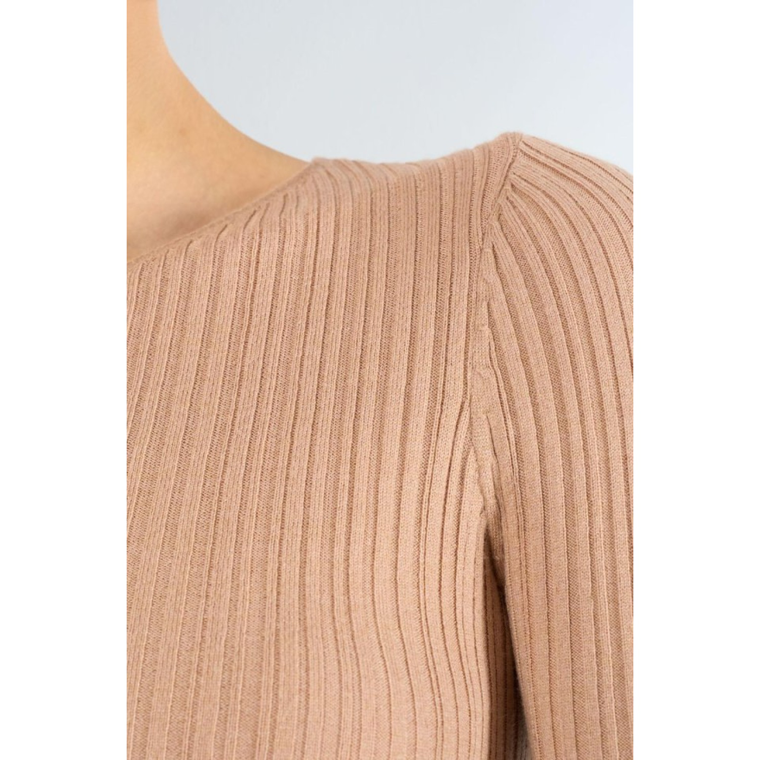 Yakası Simetri Kazak - Bej Yakası Simetri Kazak - Bej