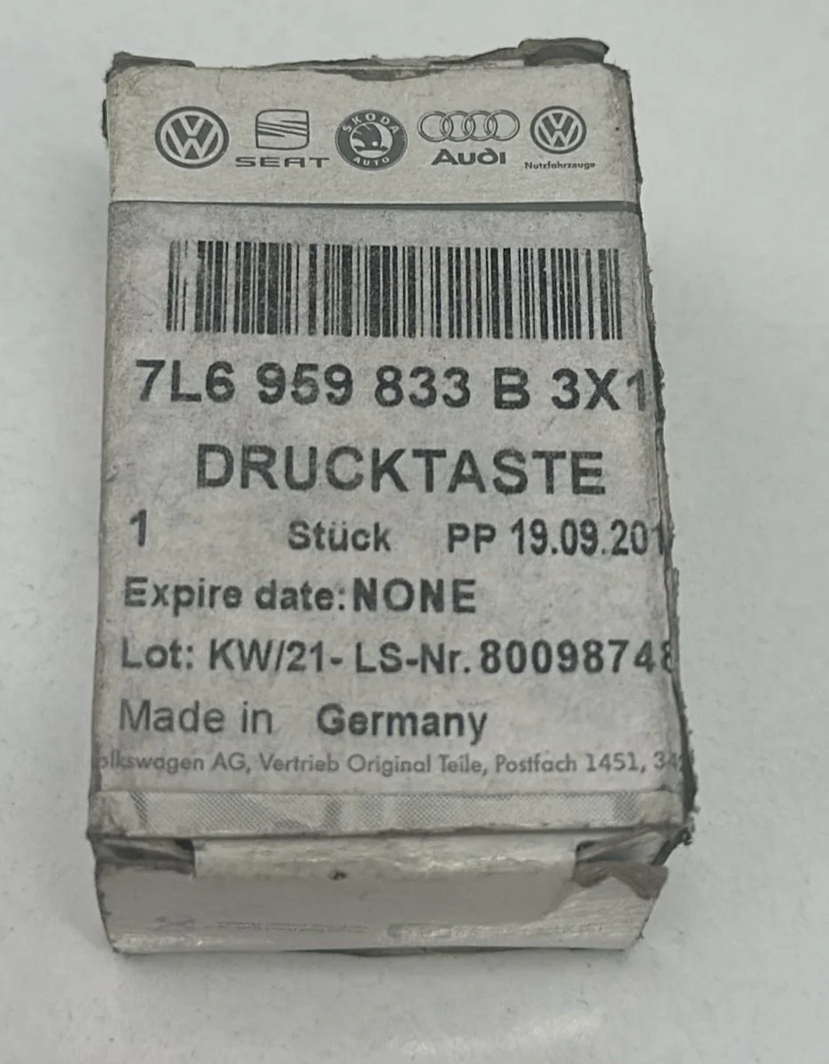 Yakıt Depo Düğmesi (VW Orjinal)(7L6959833B3X1) Yakıt Depo Düğmesi (VW Orjinal)(7L6959833B3X1) Fiyatı, Yorumları ve Özellikleri