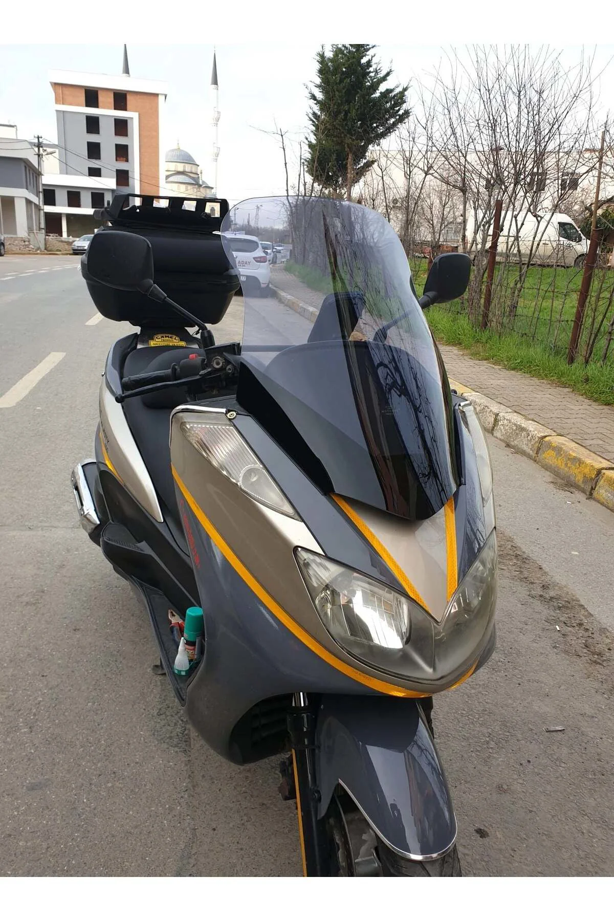 Yamaha Majesty 400 Ön Cam 2003-2015 Model 68cm Füme Renkli 4mm