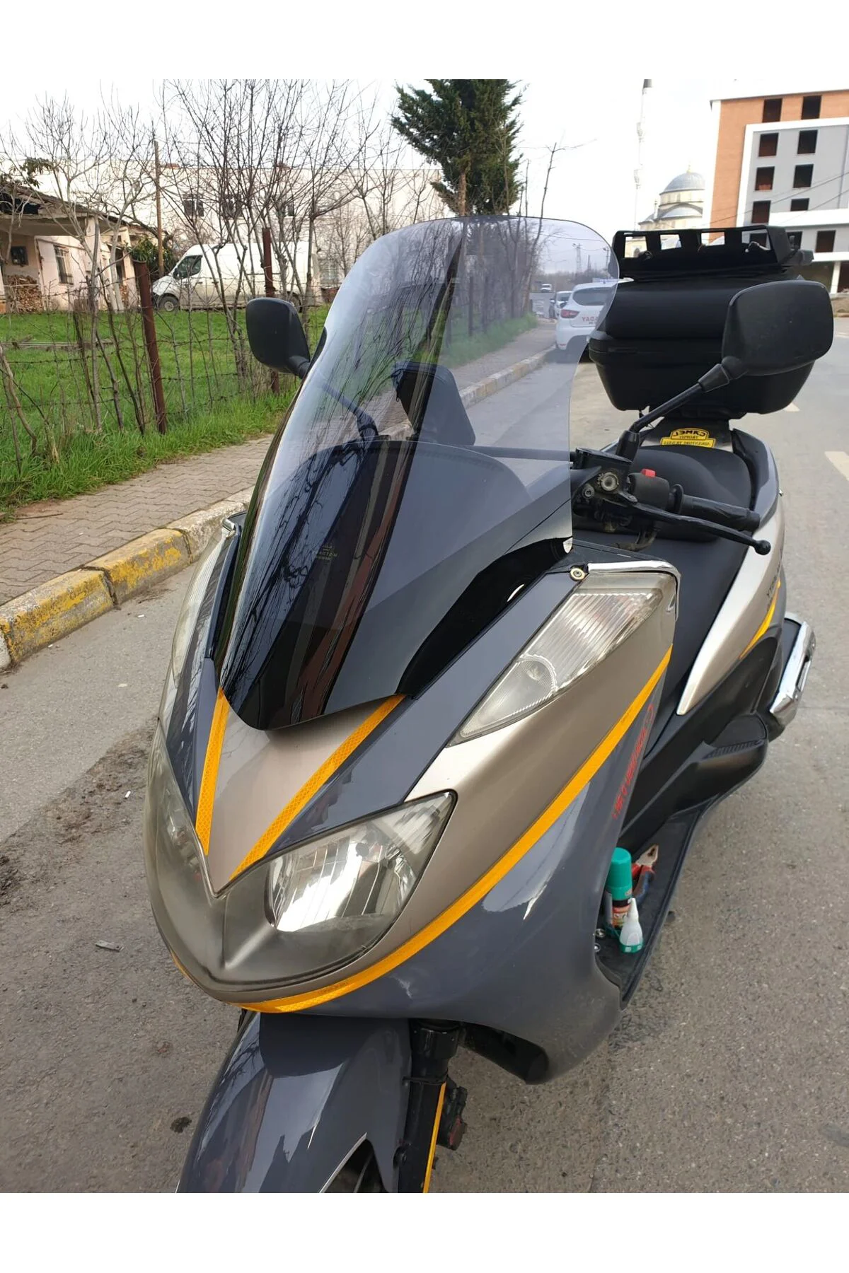 Yamaha Majesty 400 Ön Cam 2003-2015 Model 68cm Füme Renkli 4mm