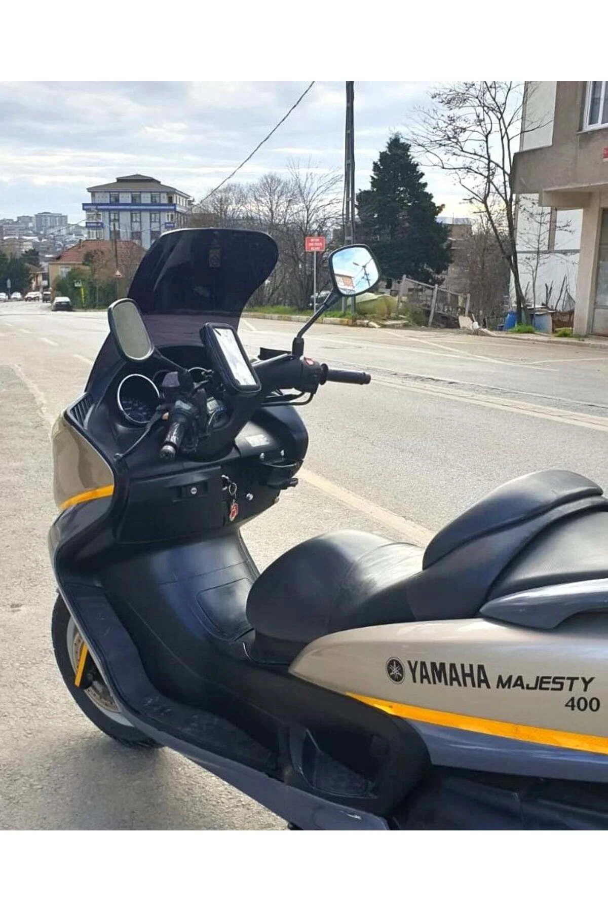 Yamaha Majesty 400 Ön Cam 2003-2015 Model 68cm Siyah Renkli 4mm