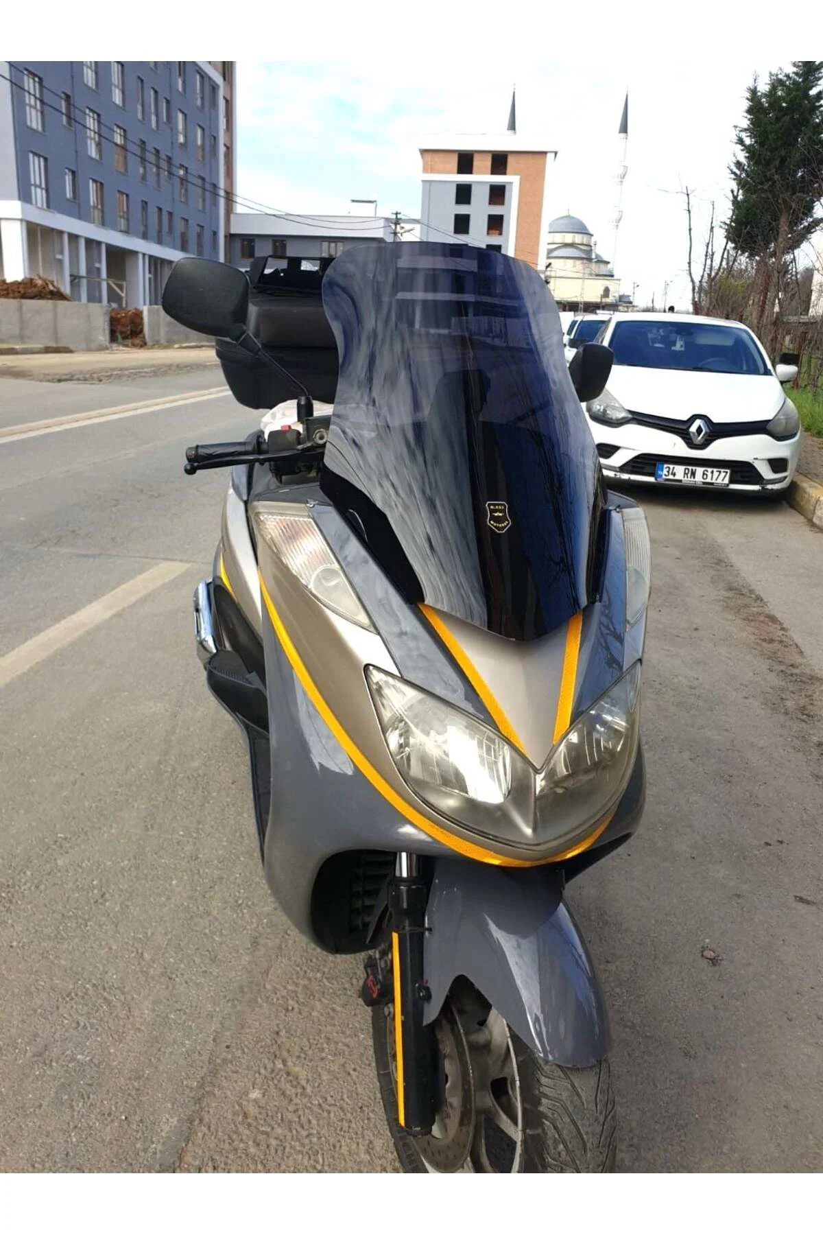 Yamaha Majesty 400 Ön Cam 2003-2015 Model 68cm Siyah Renkli 4mm