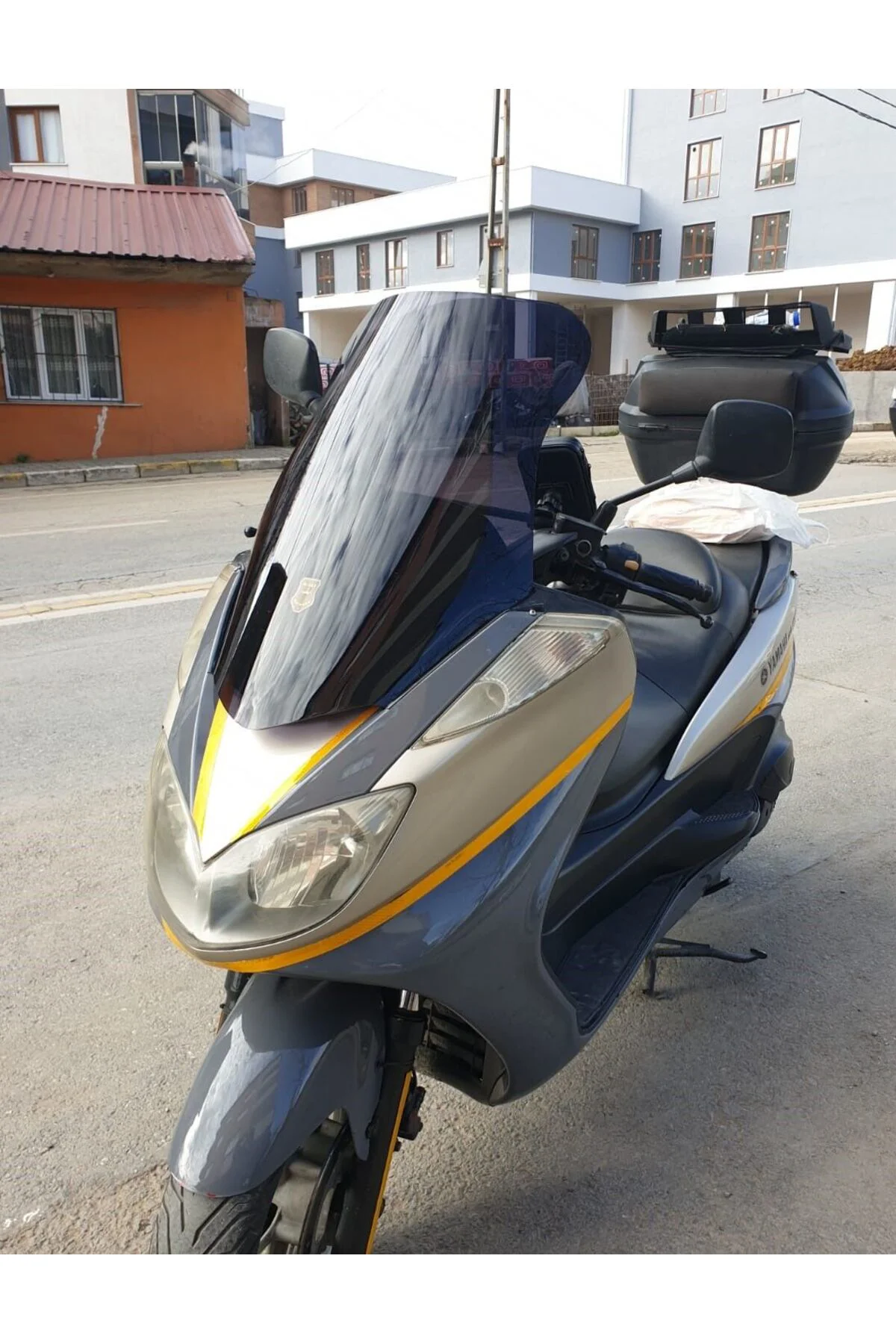 Yamaha Majesty 400 Ön Cam 2003-2015 Model 68cm Siyah Renkli 4mm